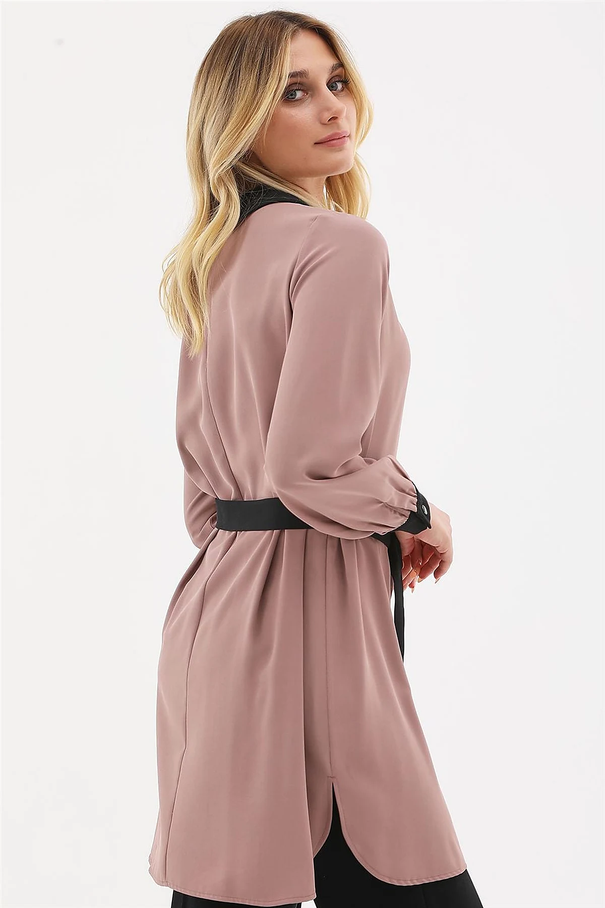 Collar-Detail Tunic in Powder Pink