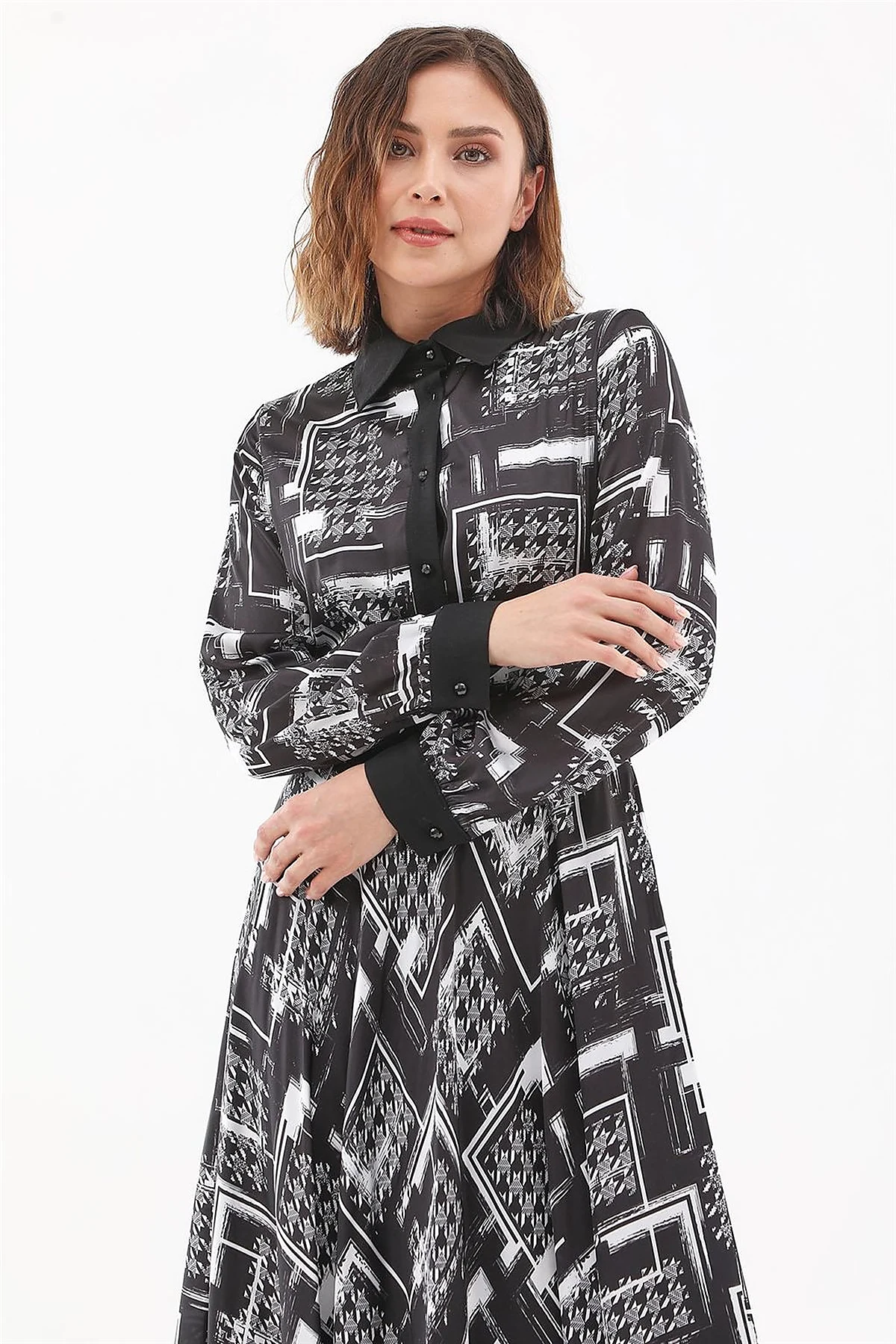 Abstract Pattern Belted Maxi Dress Black