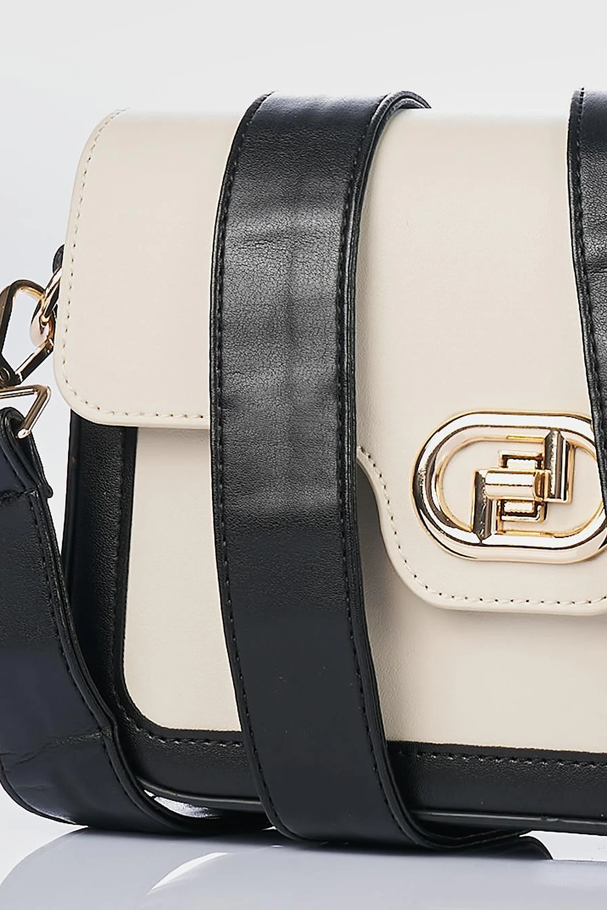 Metal Accented Baguette Bag Black-Cream