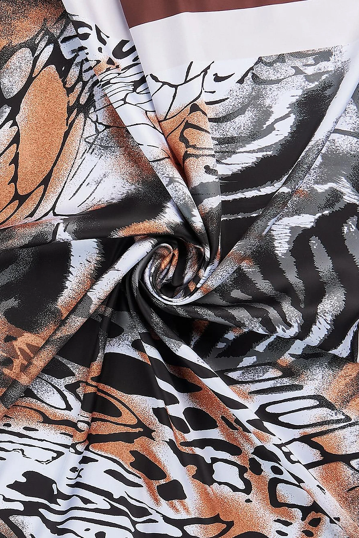 Leopard Print Scarf Black-Brown