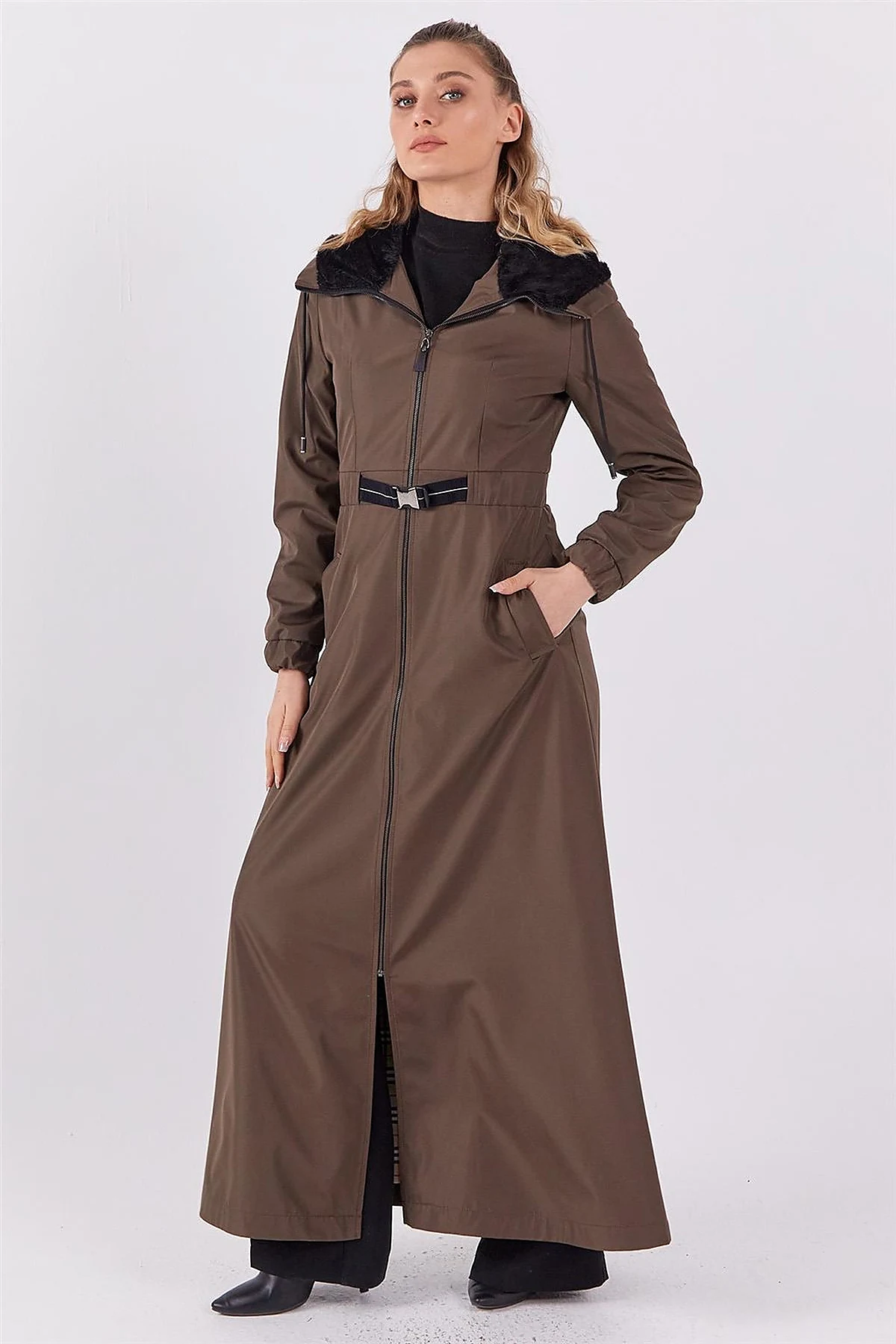 Plush Detailed Overcoat in Khaki