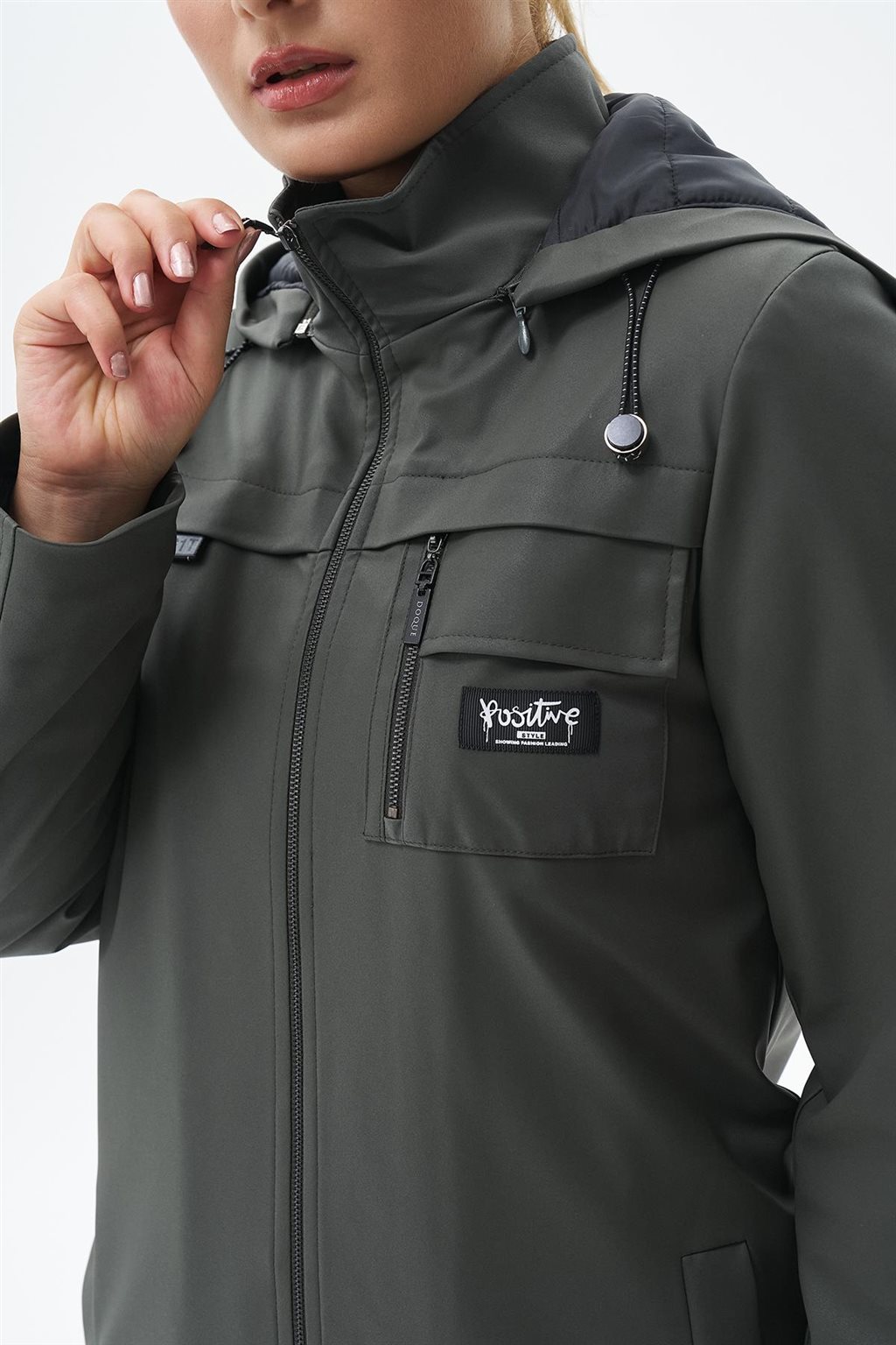 Göğsü Fermuarlı Kapüşonlu Parka Haki