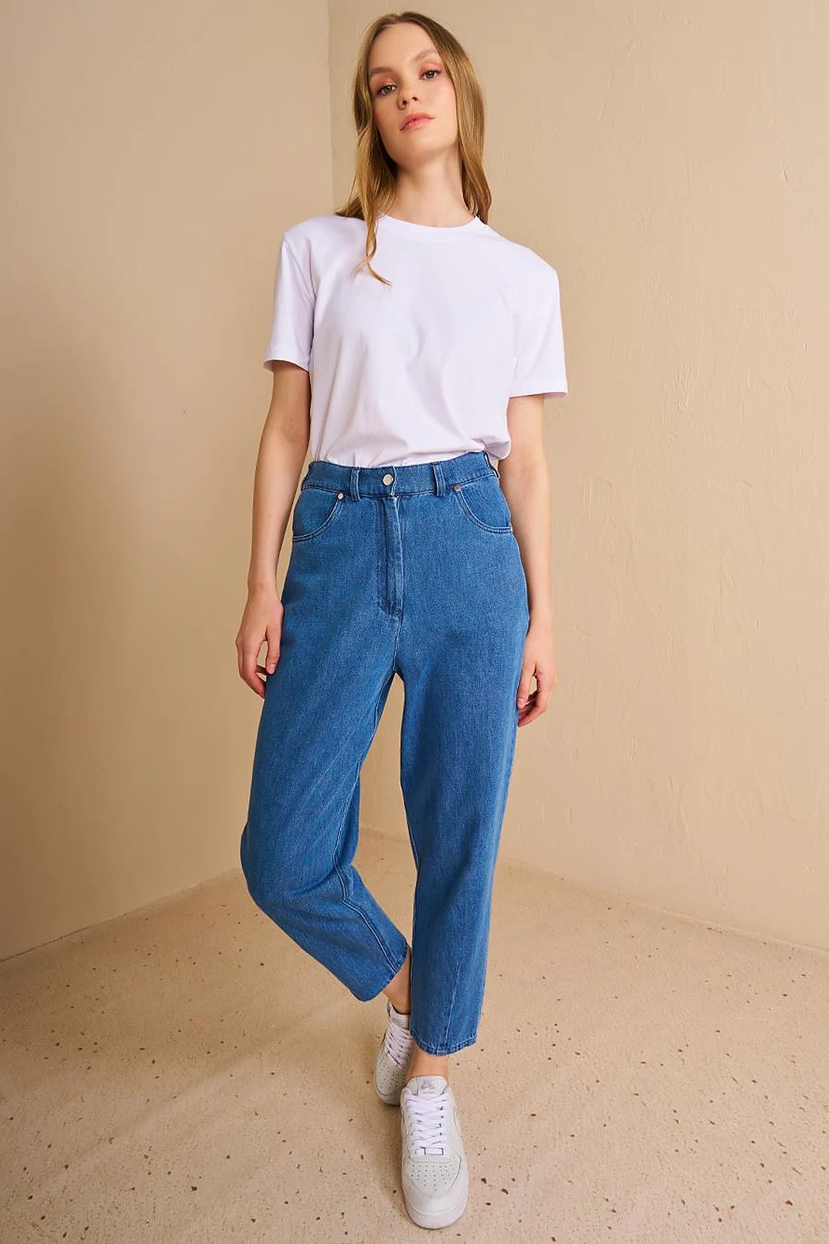 Carrot Cut Pocket Detailed Denim Pants Indigo