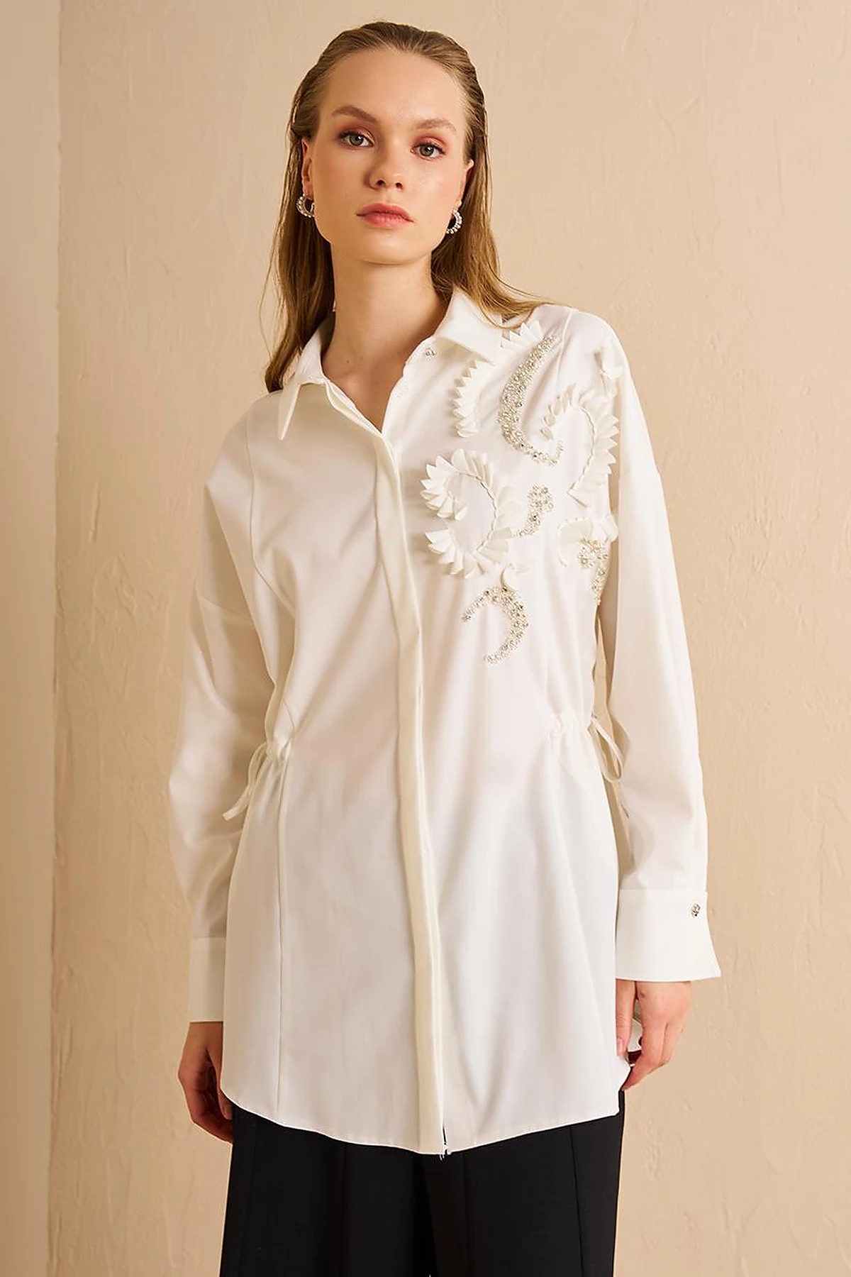 Embroidered Waist Gathered Tunic Ecru
