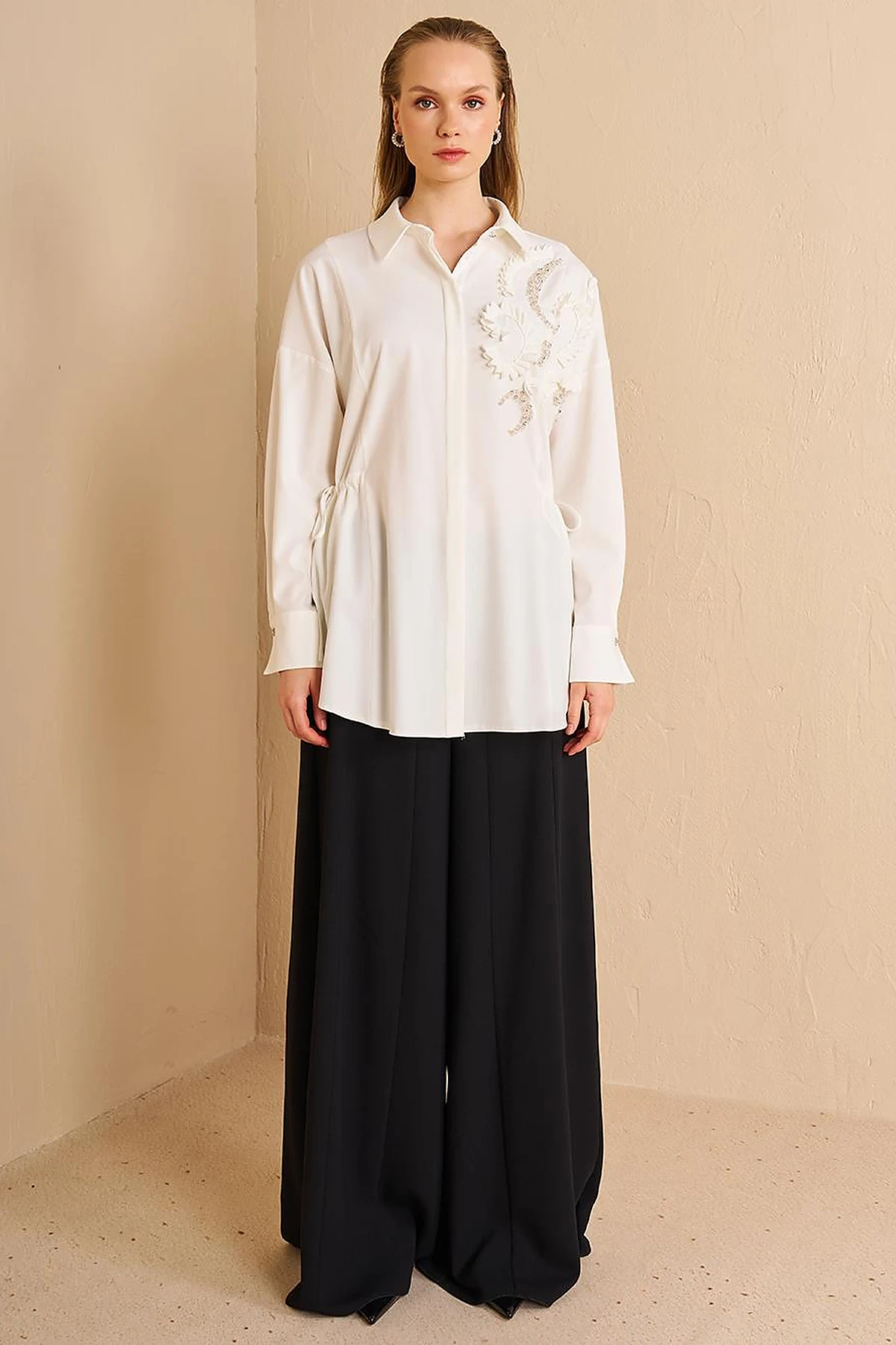 Embroidered Waist Gathered Tunic Ecru