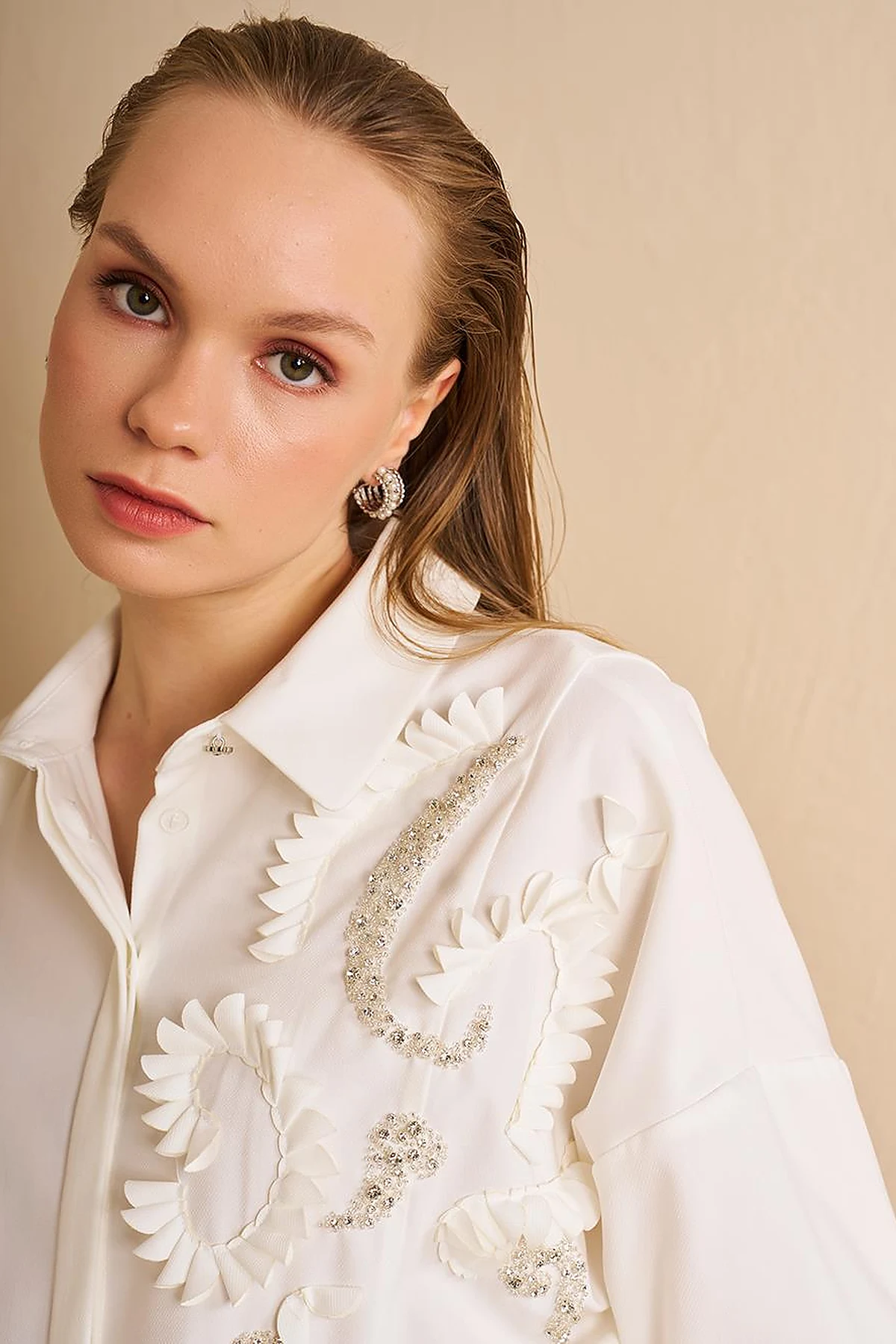 Embroidered Waist Gathered Tunic Ecru