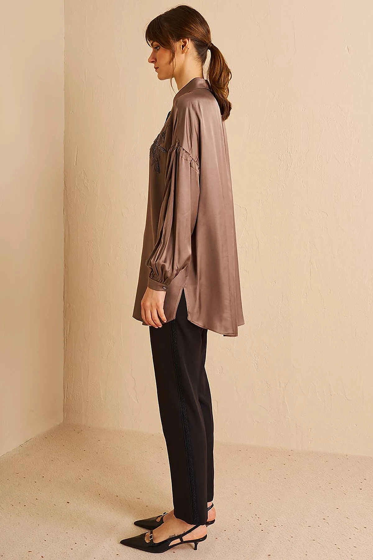 Embroidered Elegant Tunic Dark Mink