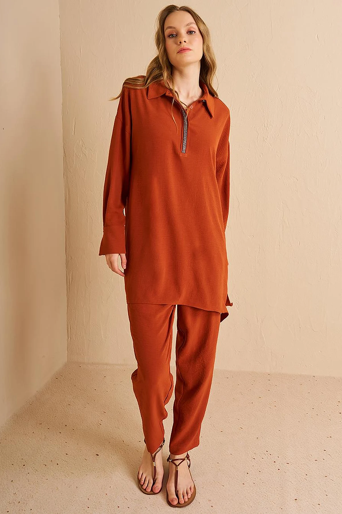 Stripe Detailed Two Piece Suit Brick