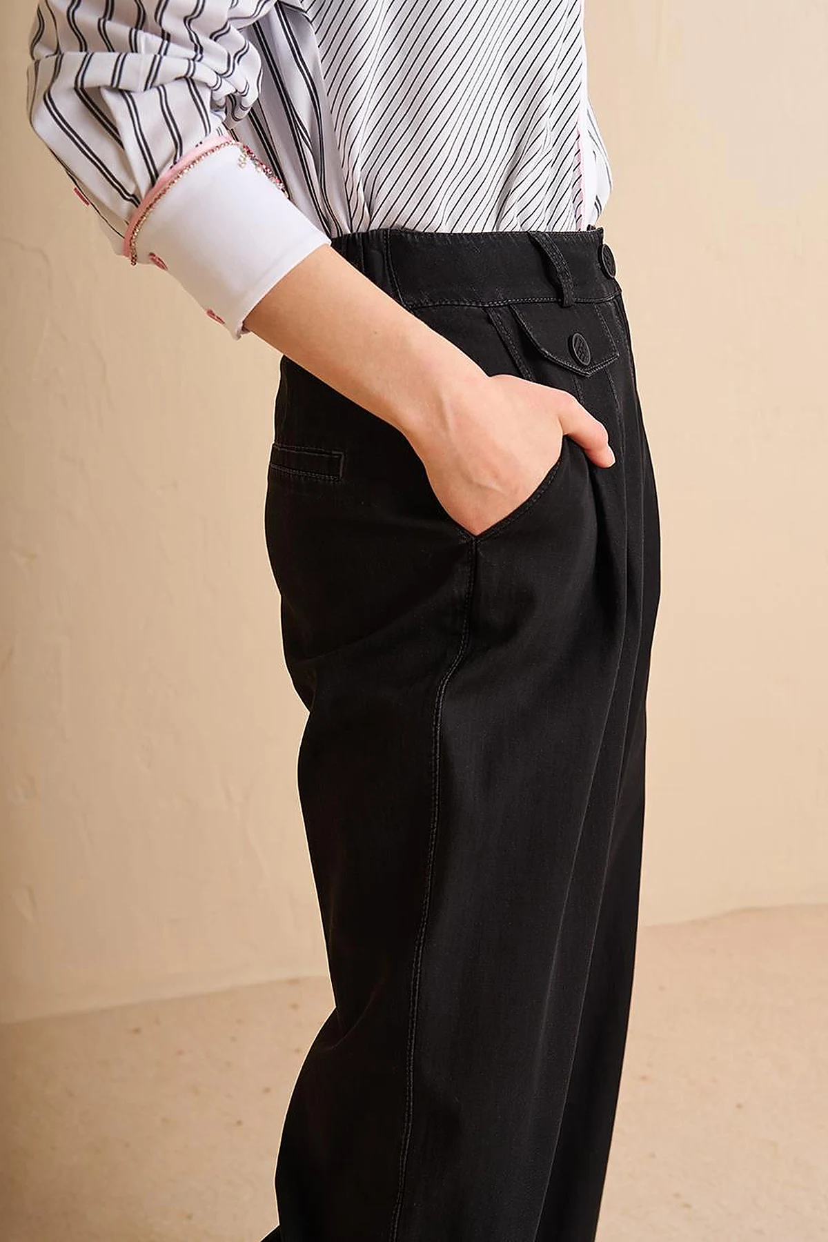 Button-Hem Denim-Effect Pants Black