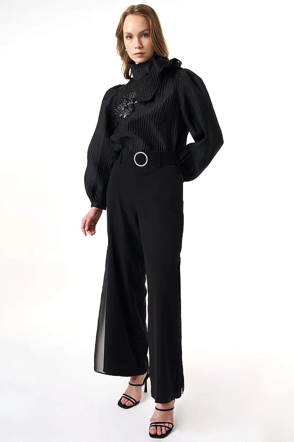Metal Buckle Detailed Crepe Pants Black