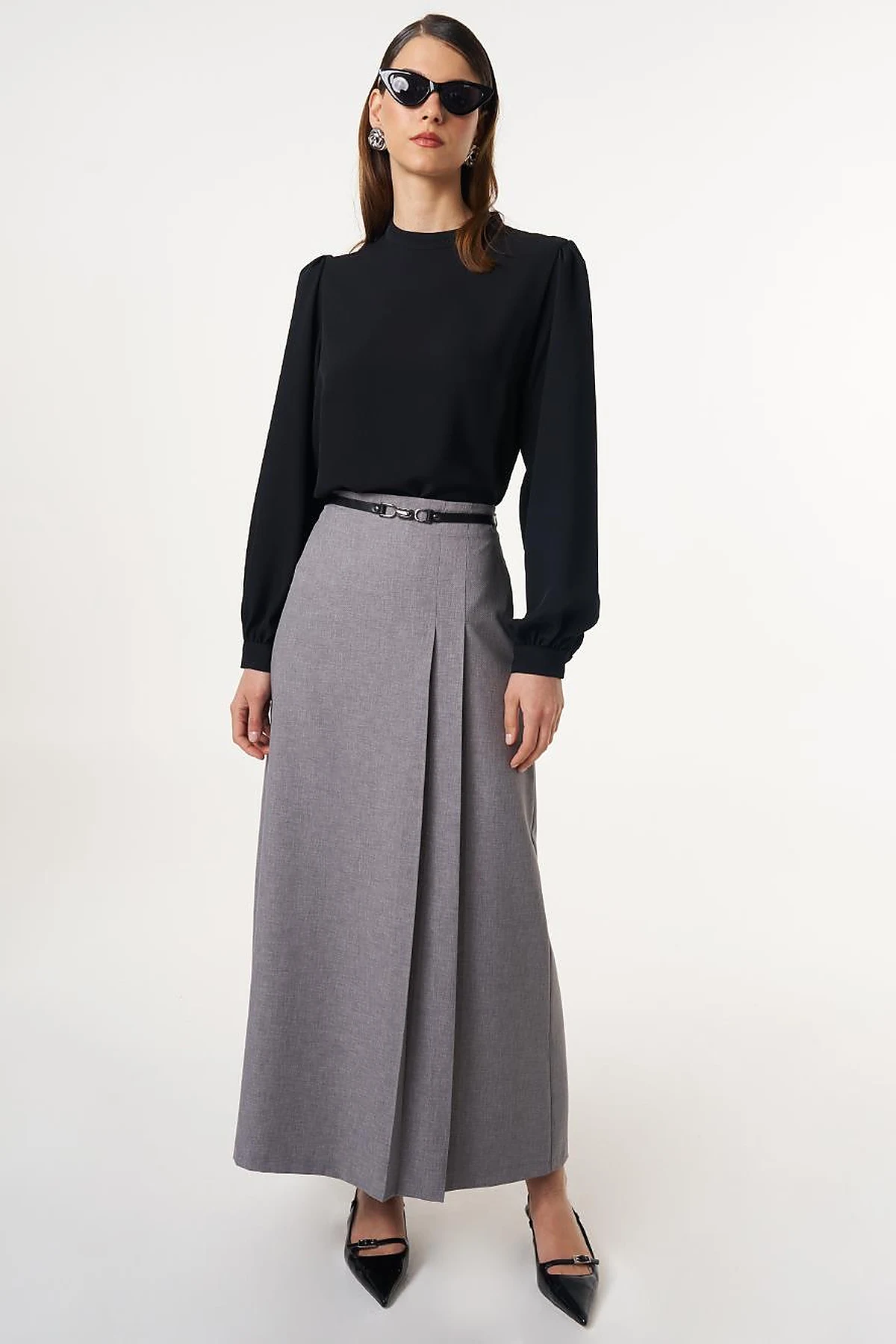 Belted Pleated Skirt Gray 