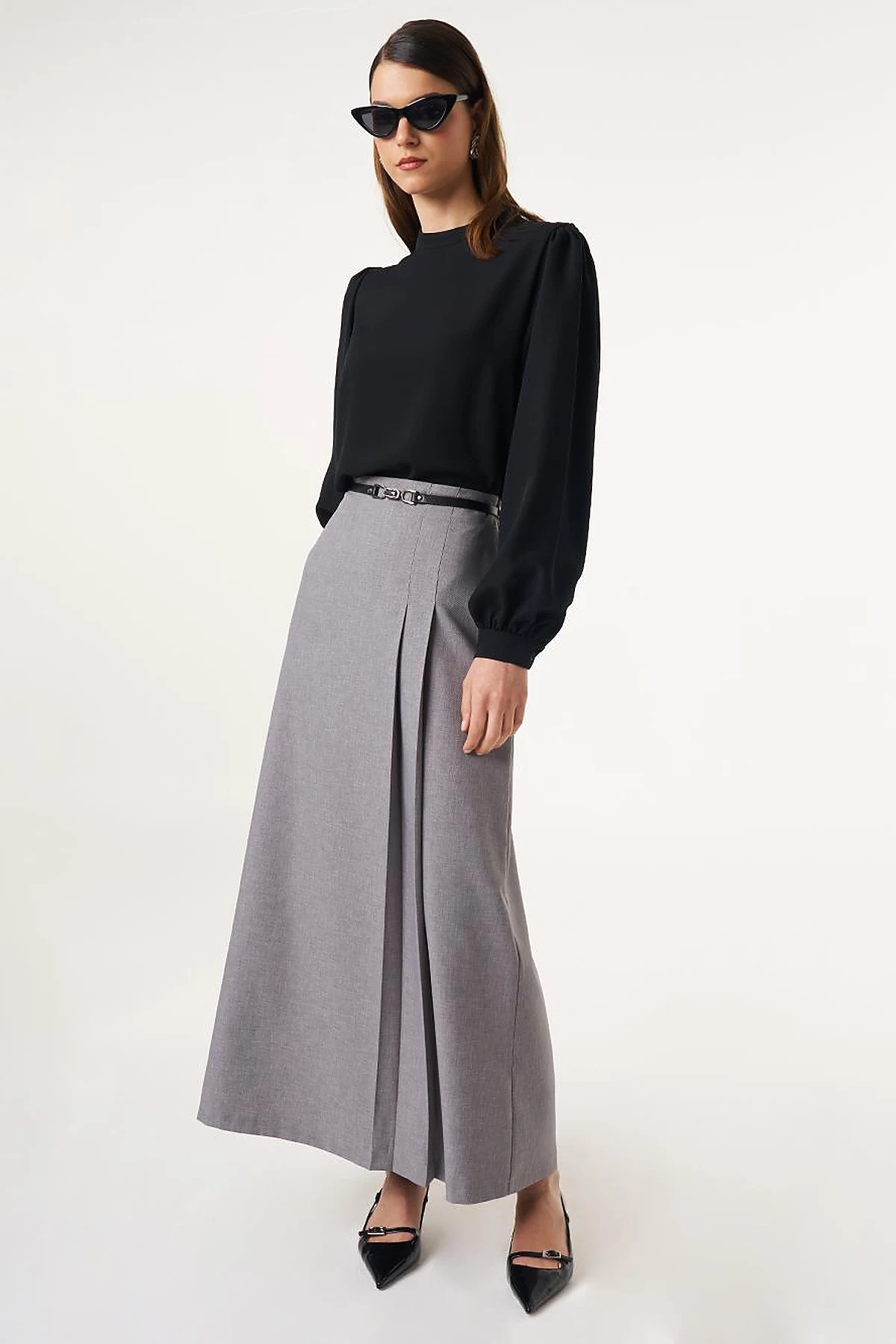 Belted Pleated Skirt Gray 
