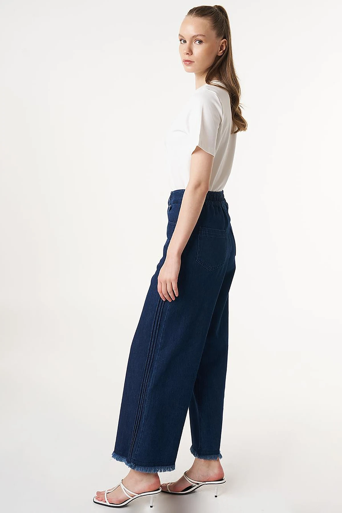 Frayed Hem Marine Fit Denim Pants Navy