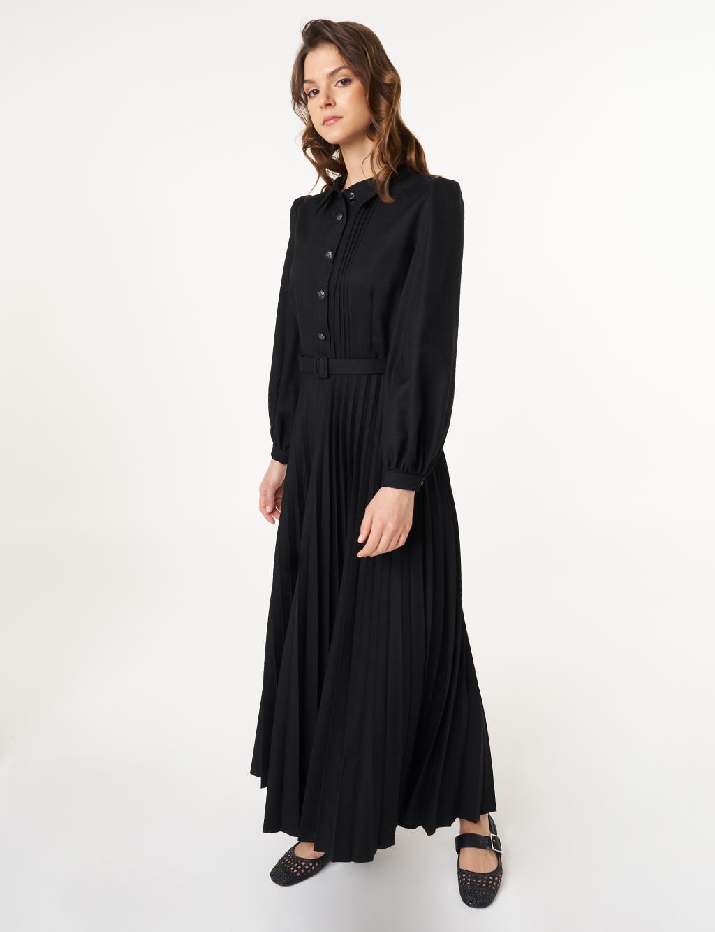 Button-Detail Pleated Dress Black