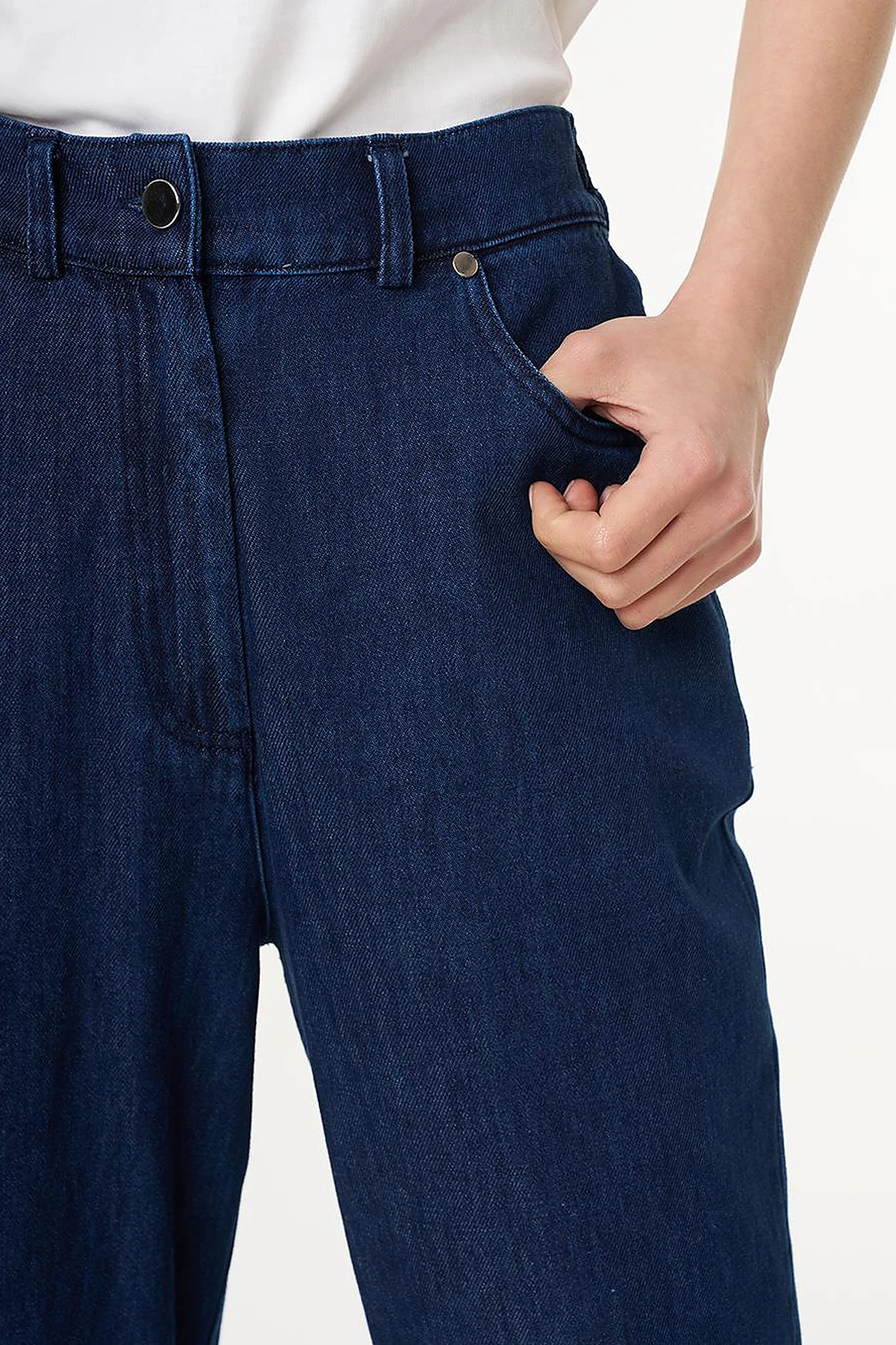 Carrot Cut Pocket Detailed Denim Pants Navy Blue