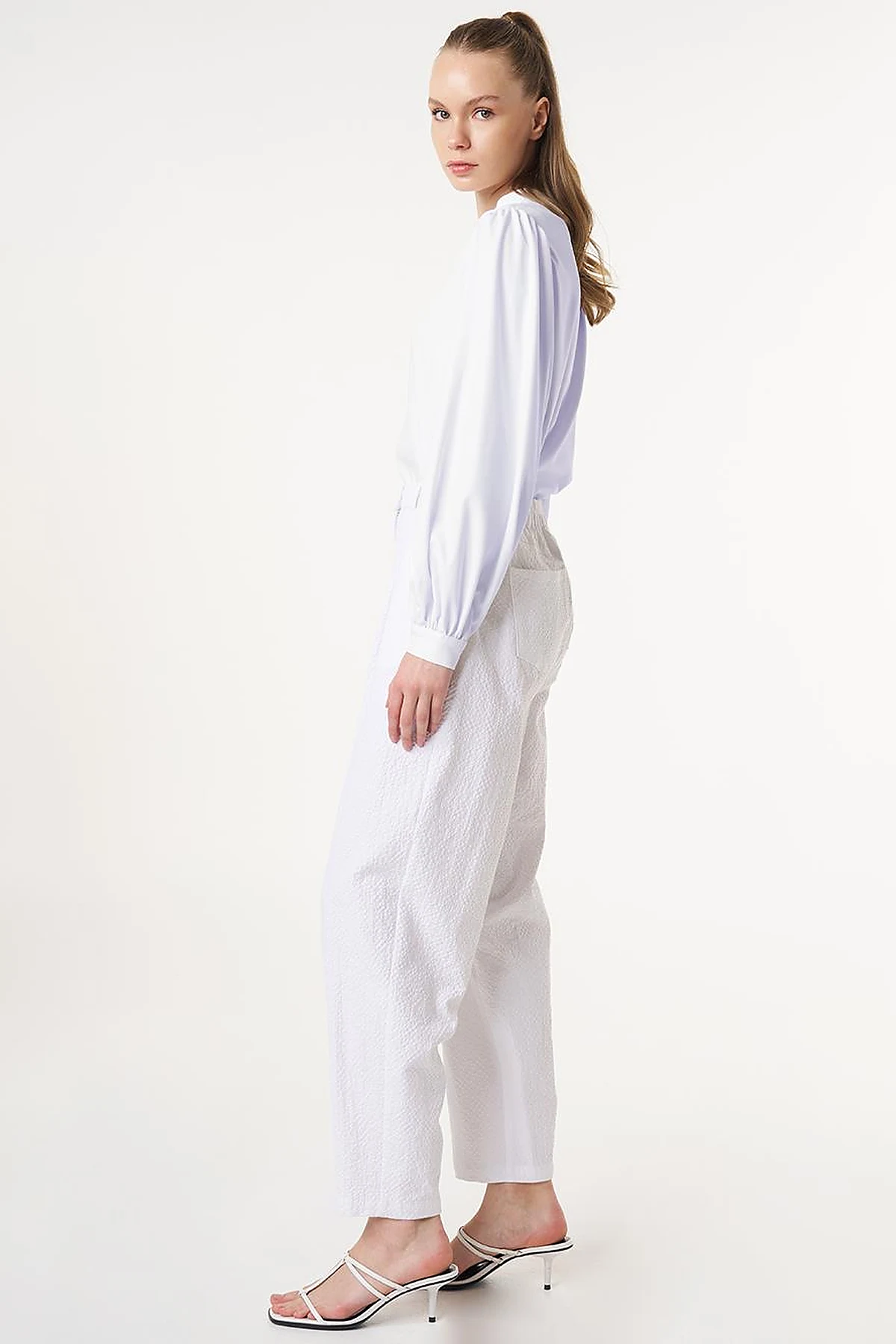 Embroidered Carrot Cut Trousers Optic White