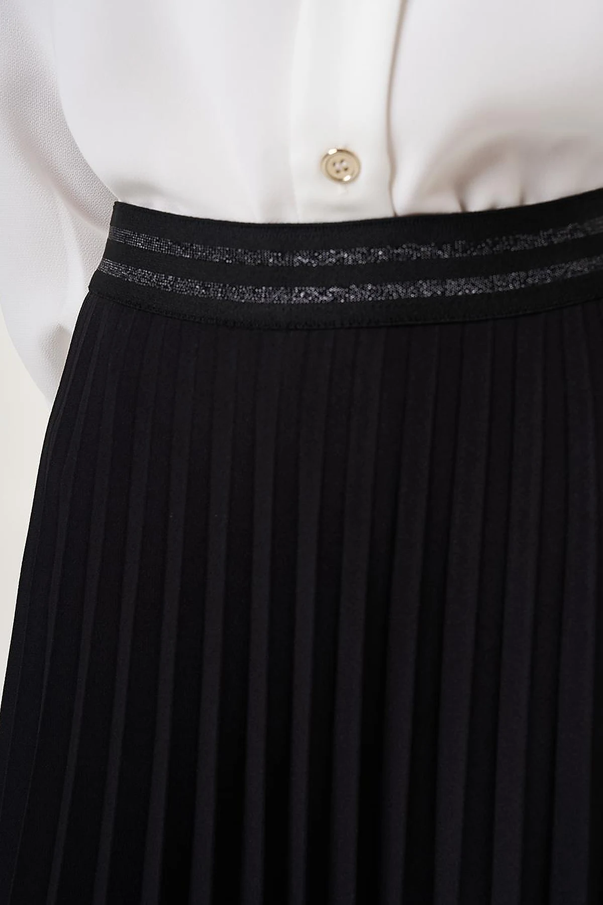 Pleated High Waist Skirt Black
