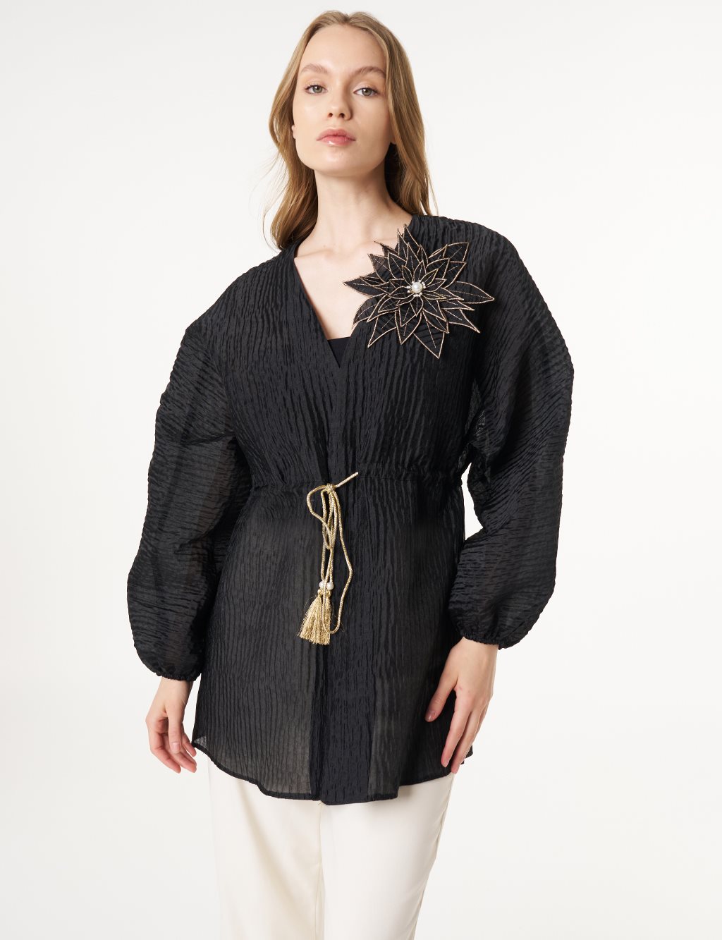 Floral Appliqué Jacquard Kimono Black