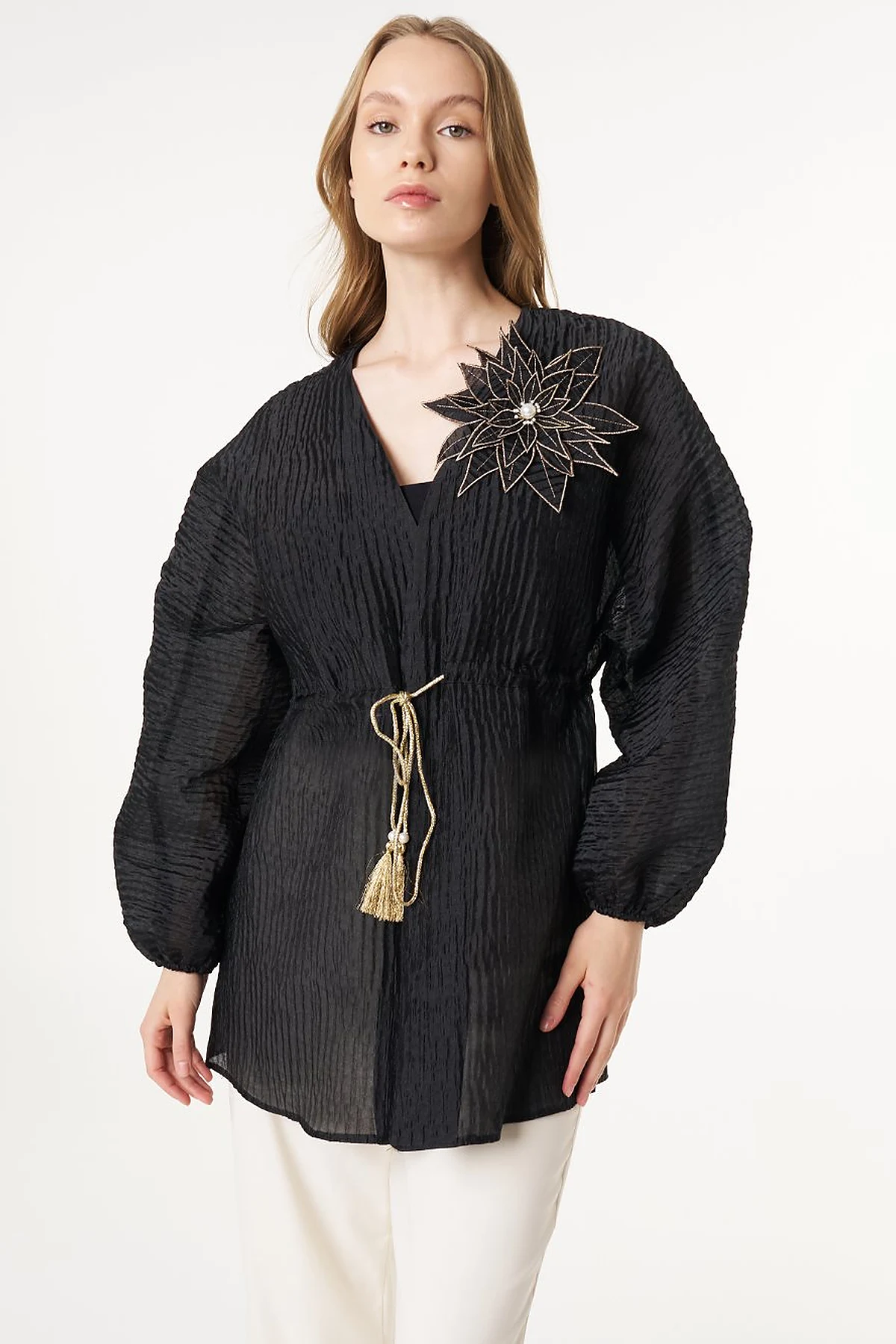 Floral Appliqué Jacquard Kimono Black