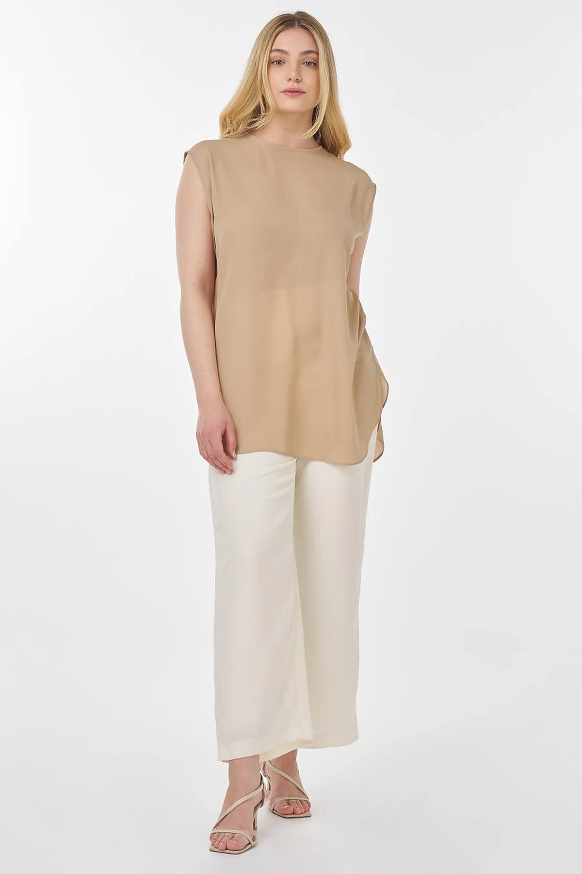 Crew Neck Basic T-Shirt Beige