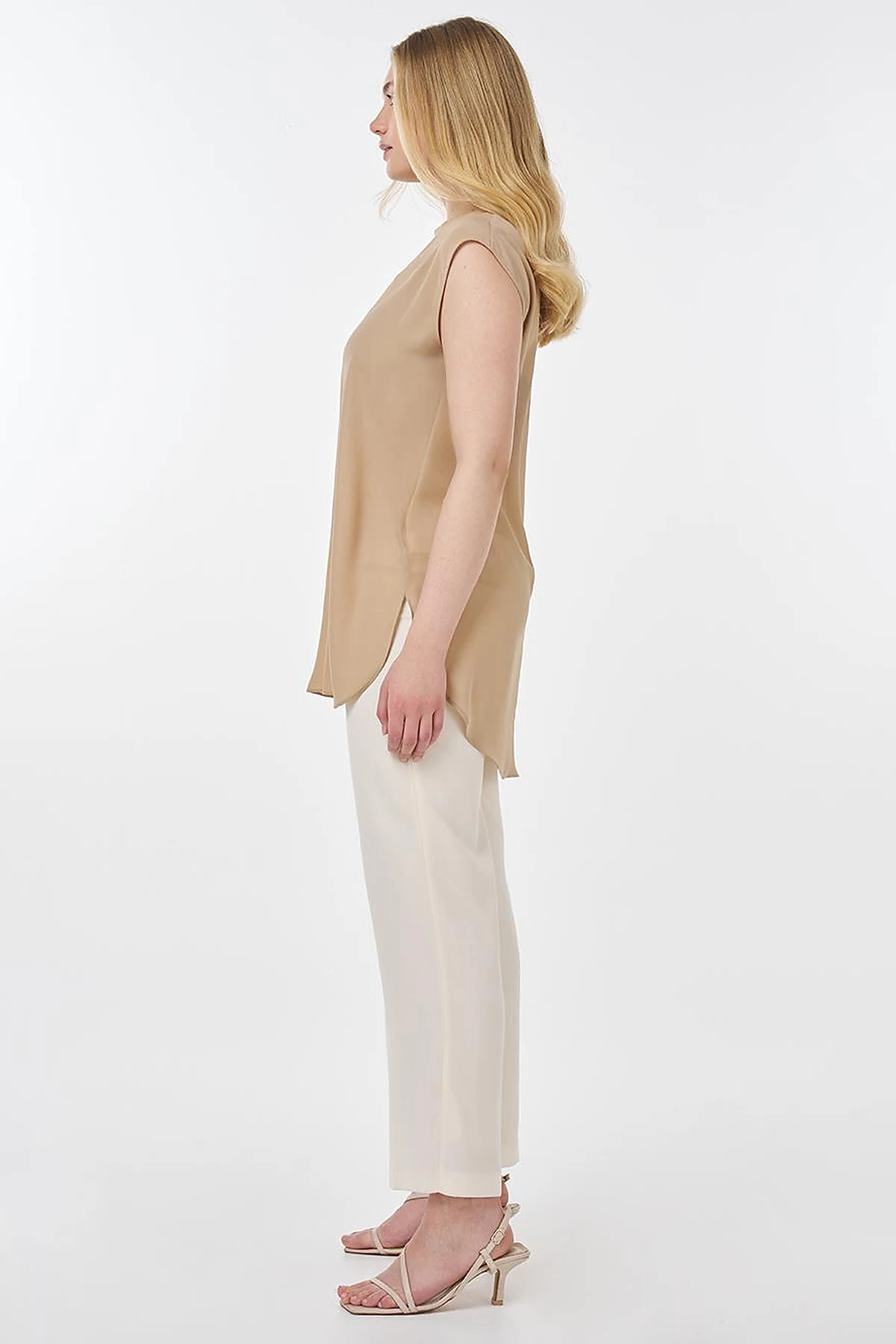 Crew Neck Basic T-Shirt Beige