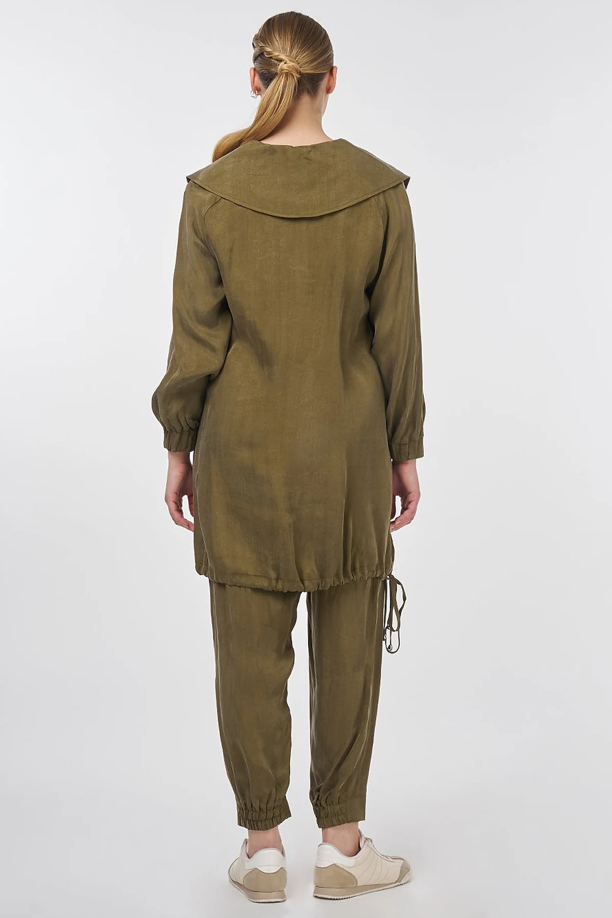 Wide Collar Lyocell Two-Piece Set Khaki