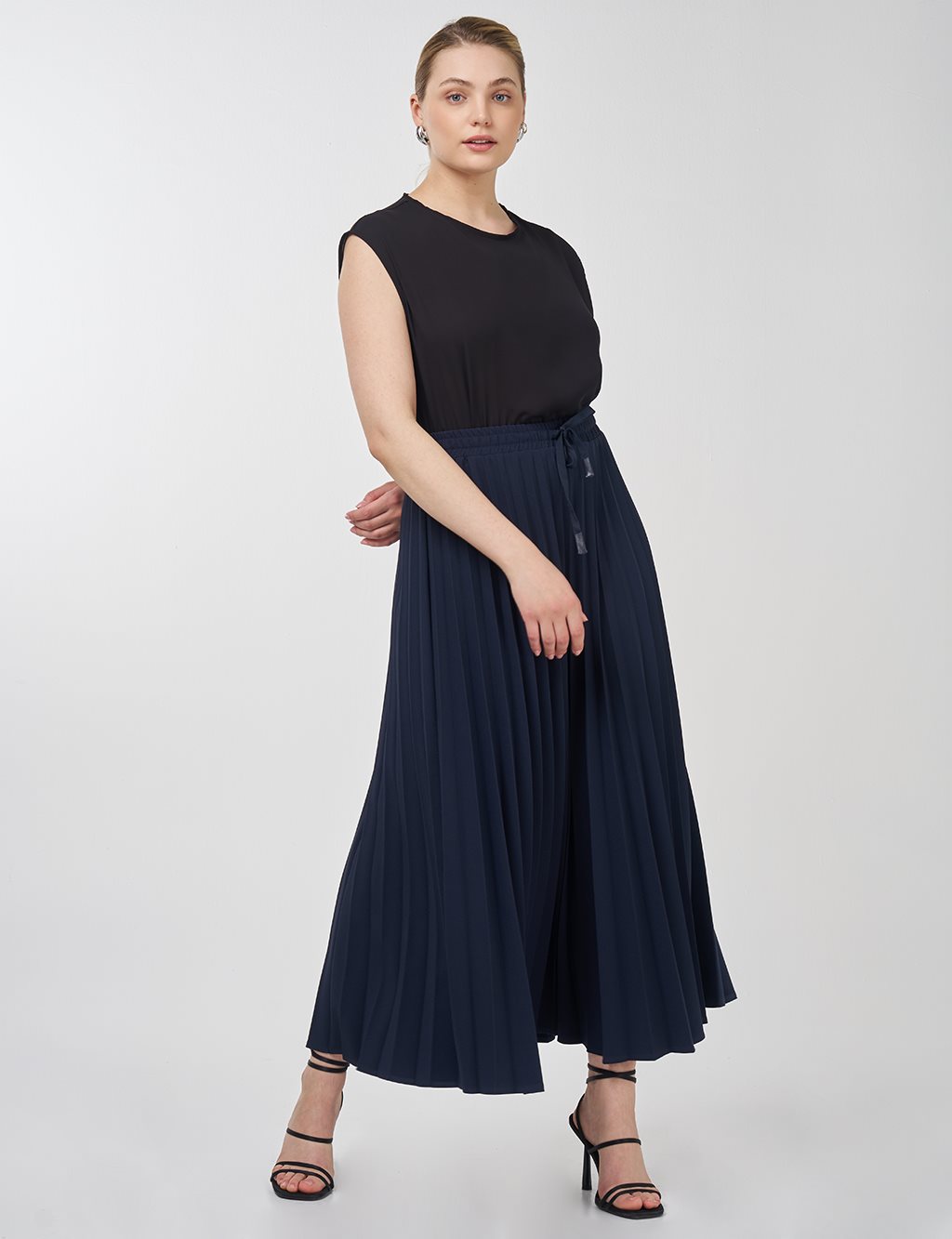 Crew Neck Basic T-Shirt Black 