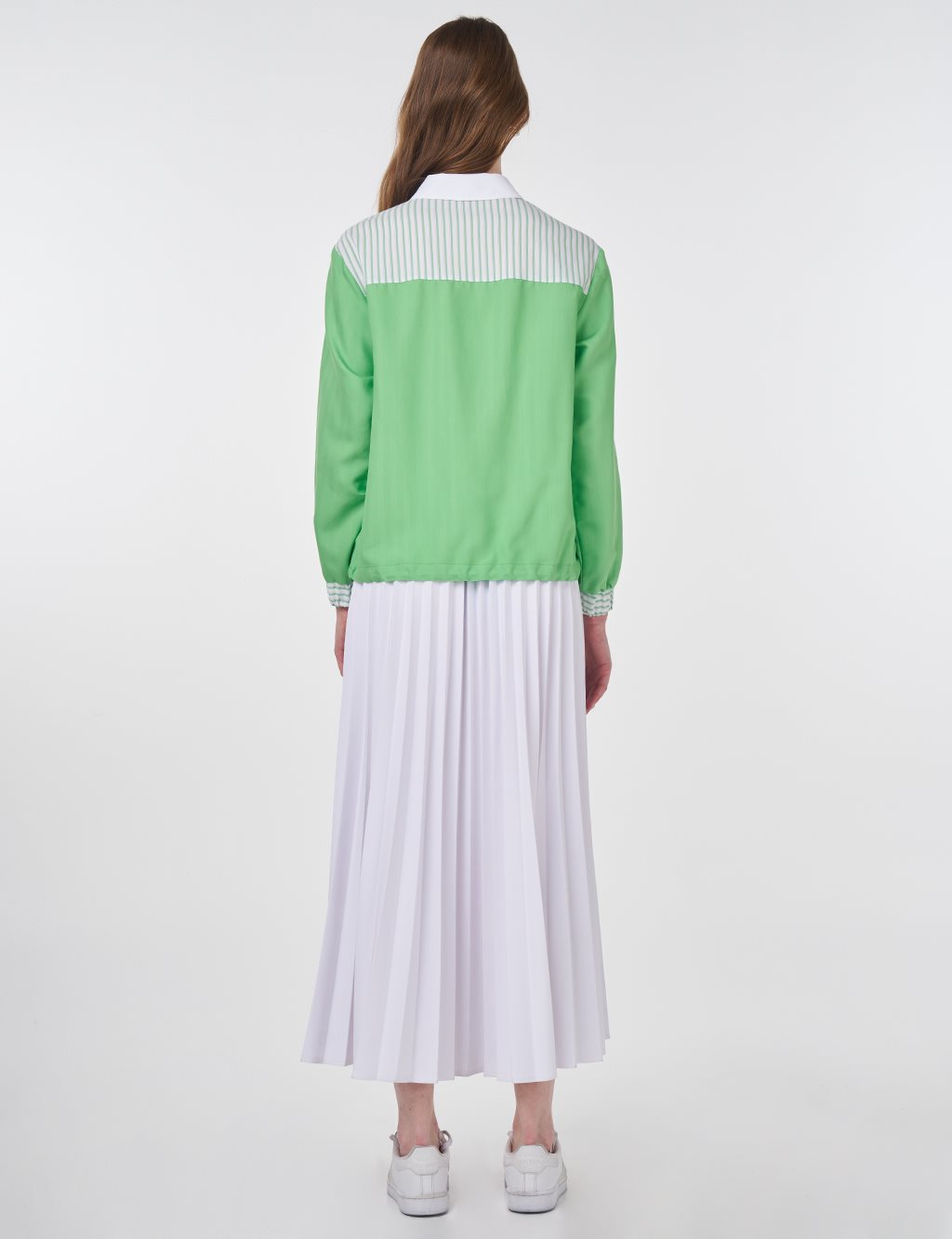 Polo Collar Trimmed Blouse in Light Green