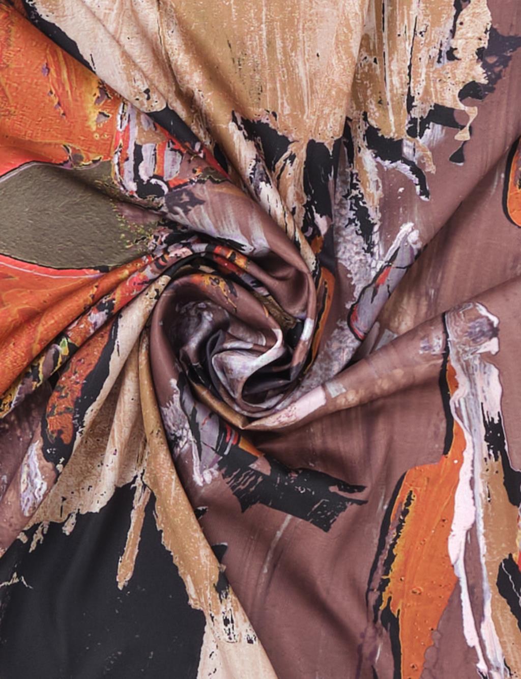 Reflection Patterned Scarf Black