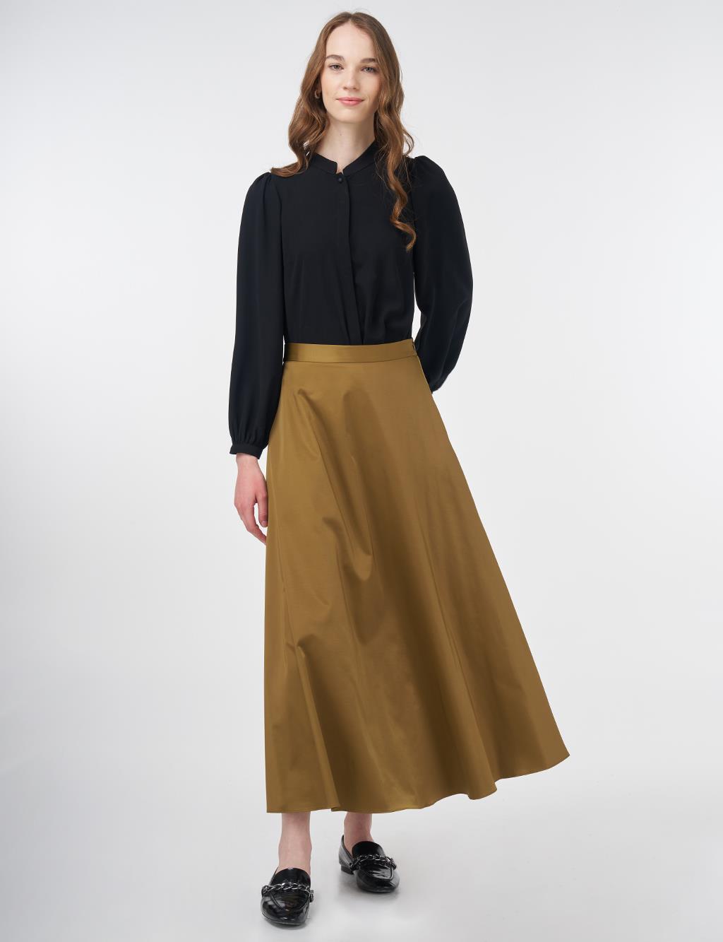 Shiny Flared Skirt Oliv
