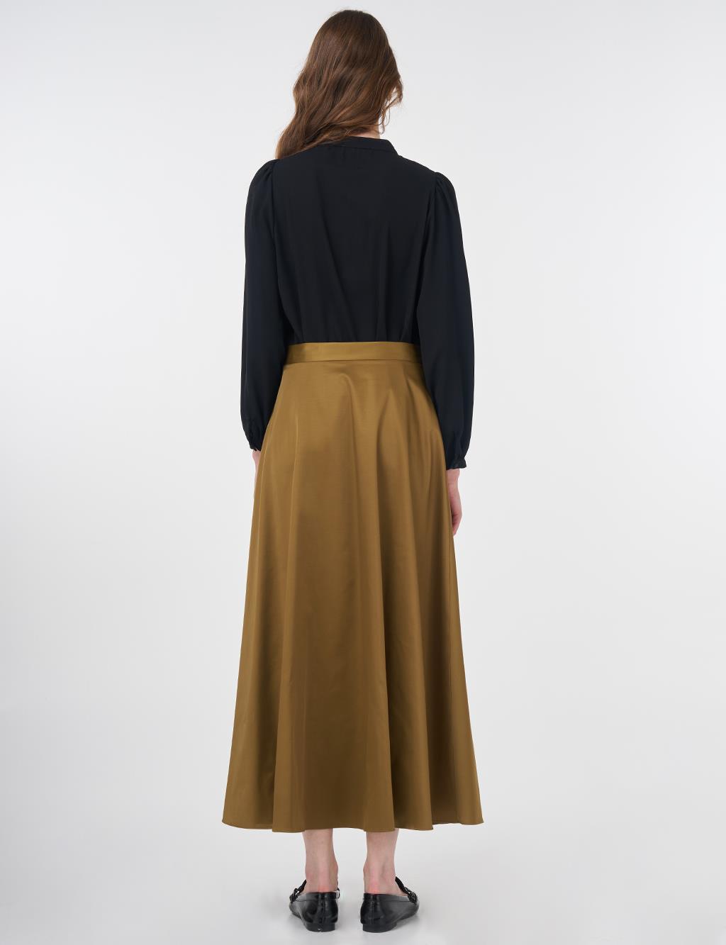 Shiny Flared Skirt Oliv