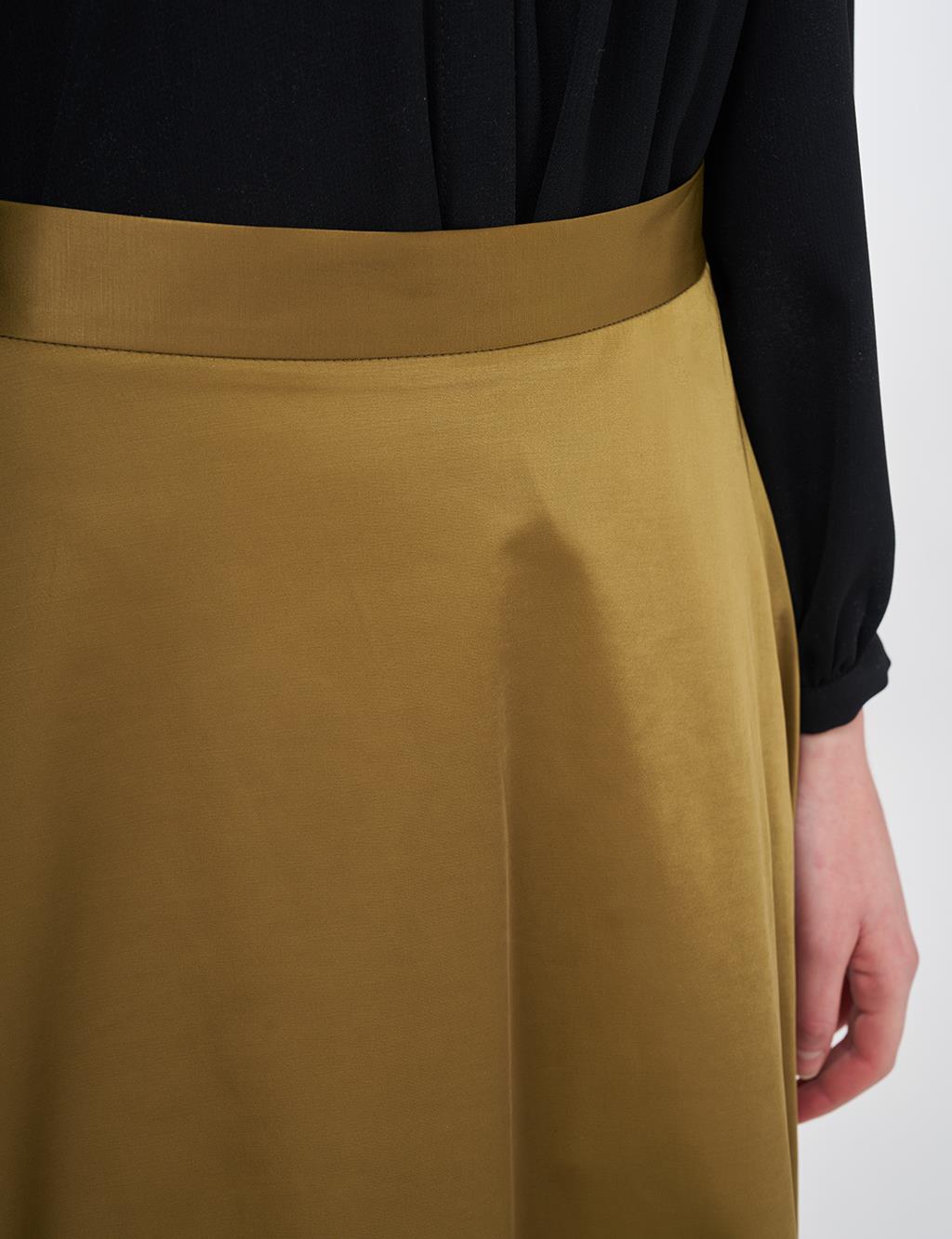 Shiny Flared Skirt Oliv