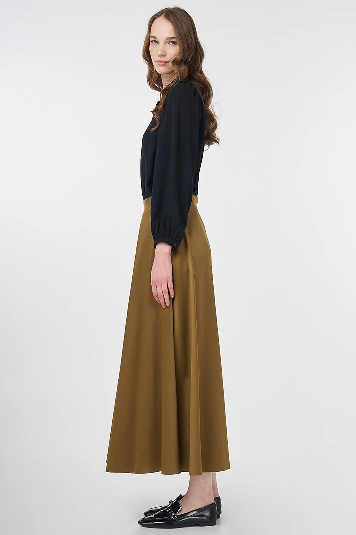 Shiny Flared Skirt Oliv