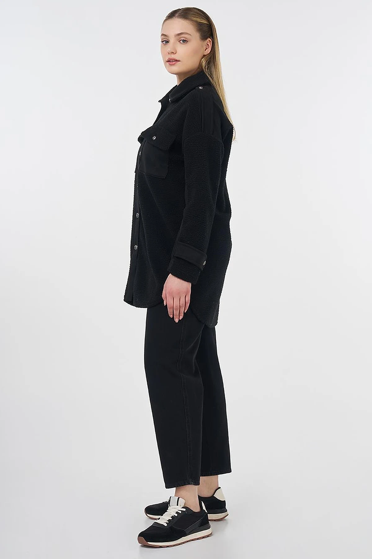 Double Pocket Plush Jacket Black