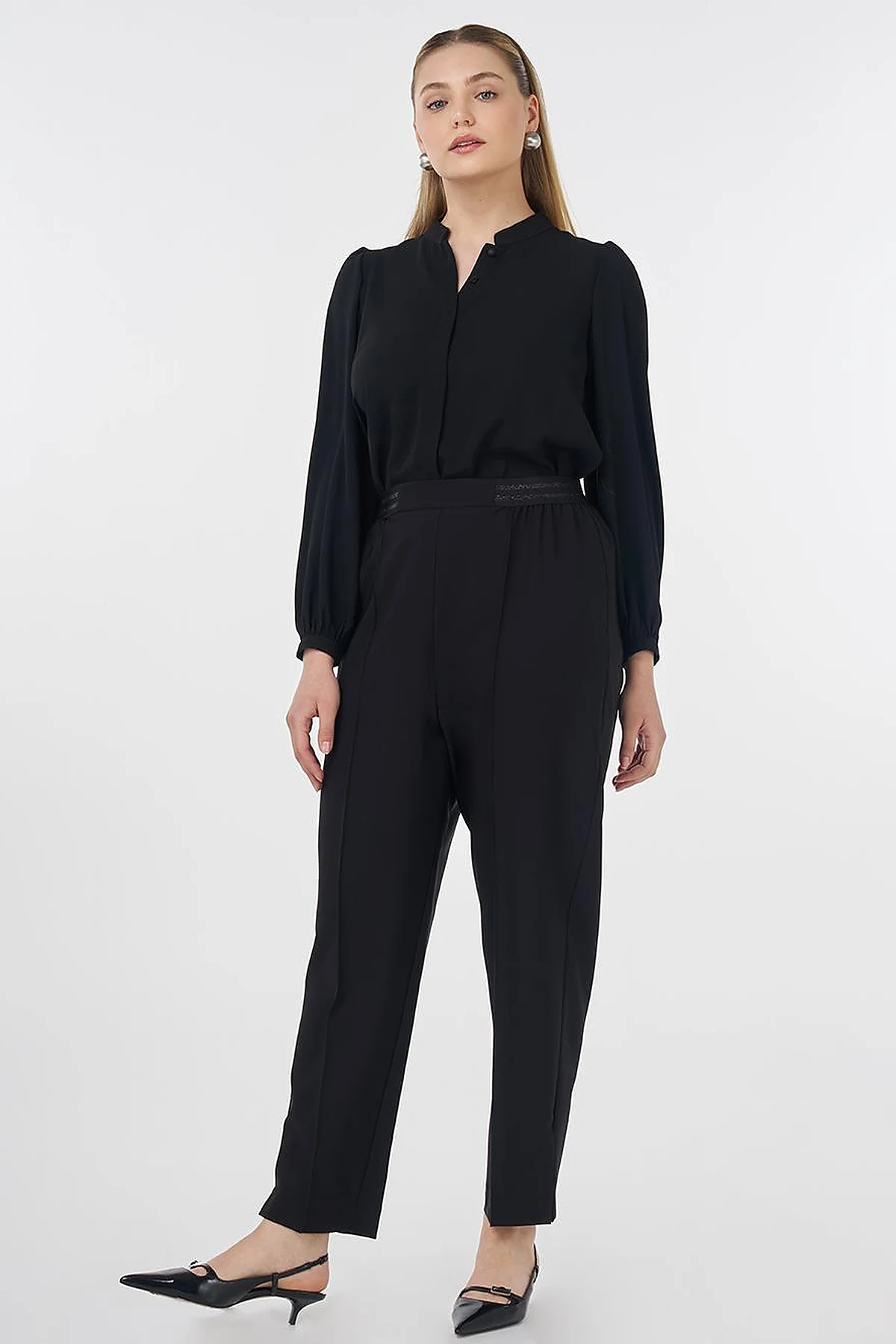 High-Waist Pants with Topstitched Seams – Black