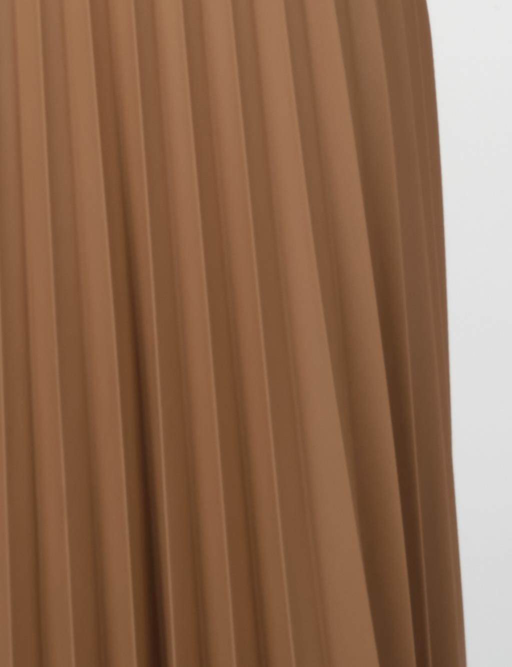 Zipper Detail Faux Leather Pleated Skirt Beige