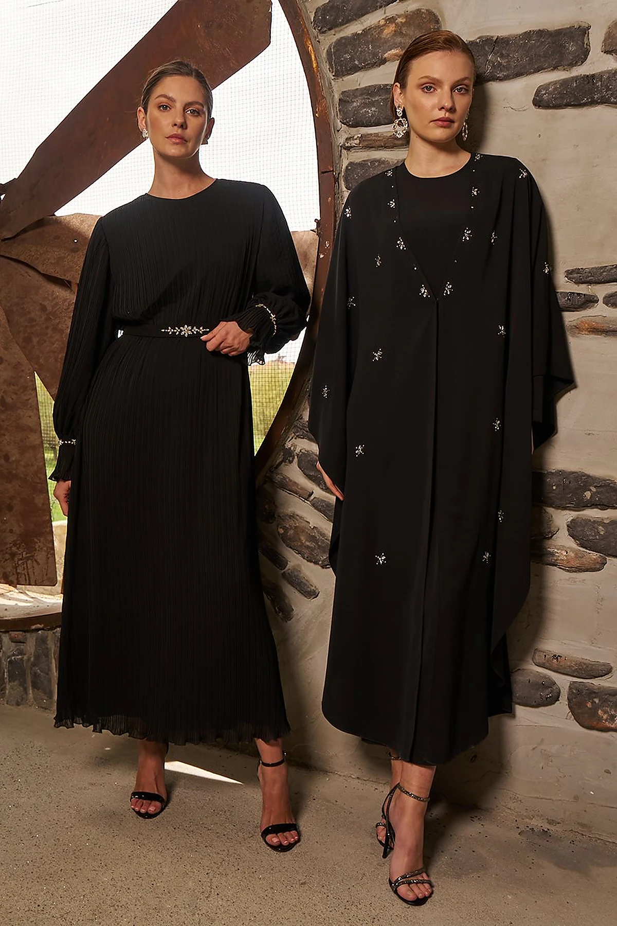 Stone-Embellished Elegant Dress – Black 