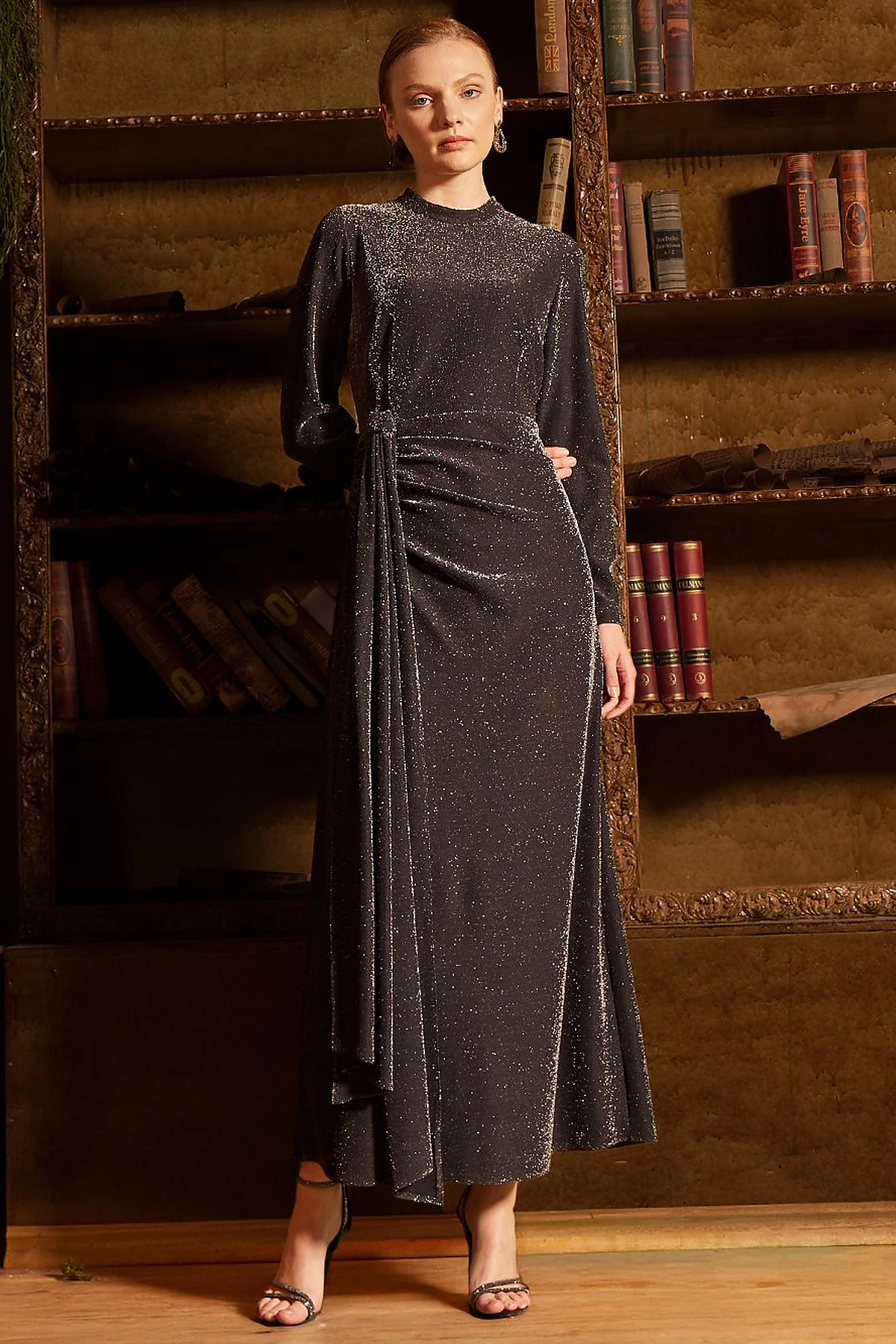 Waist-Tied Elegant Dress Black