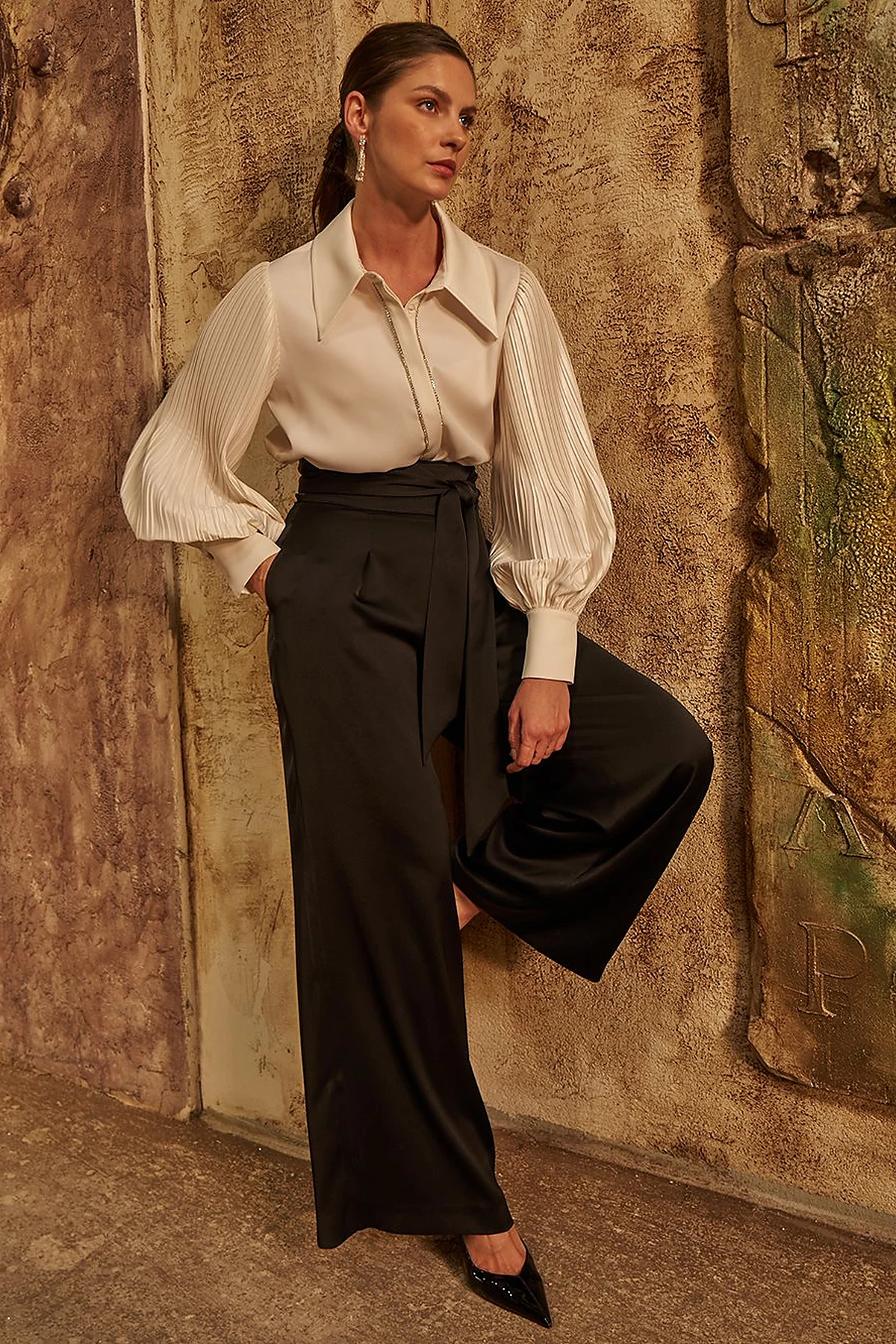 Waist-Knotted Satin Trousers - Black