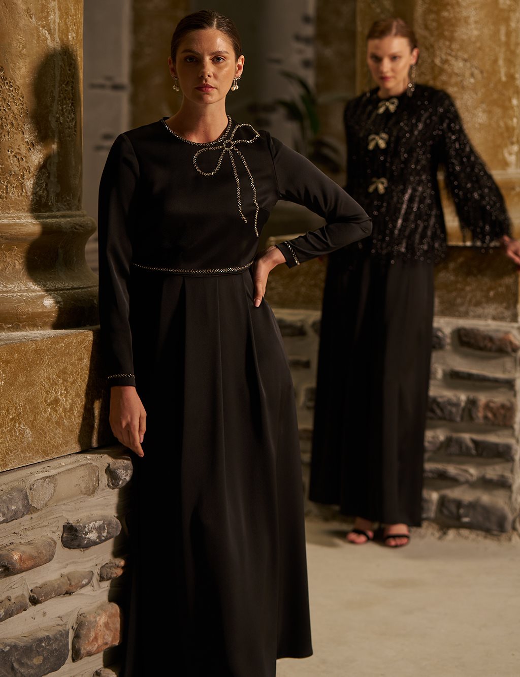 Ribbon-Detail Tasselled Two-Piece Set - Black