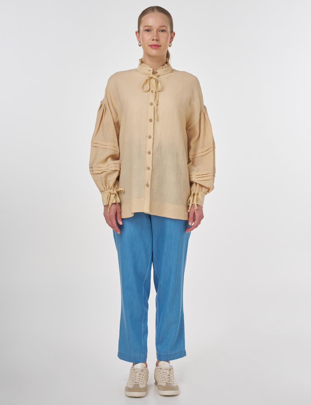 Ribbed Stitch Stand Collar Blouse Beige