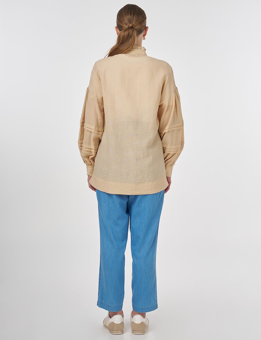 Ribbed Stitch Stand Collar Blouse Beige