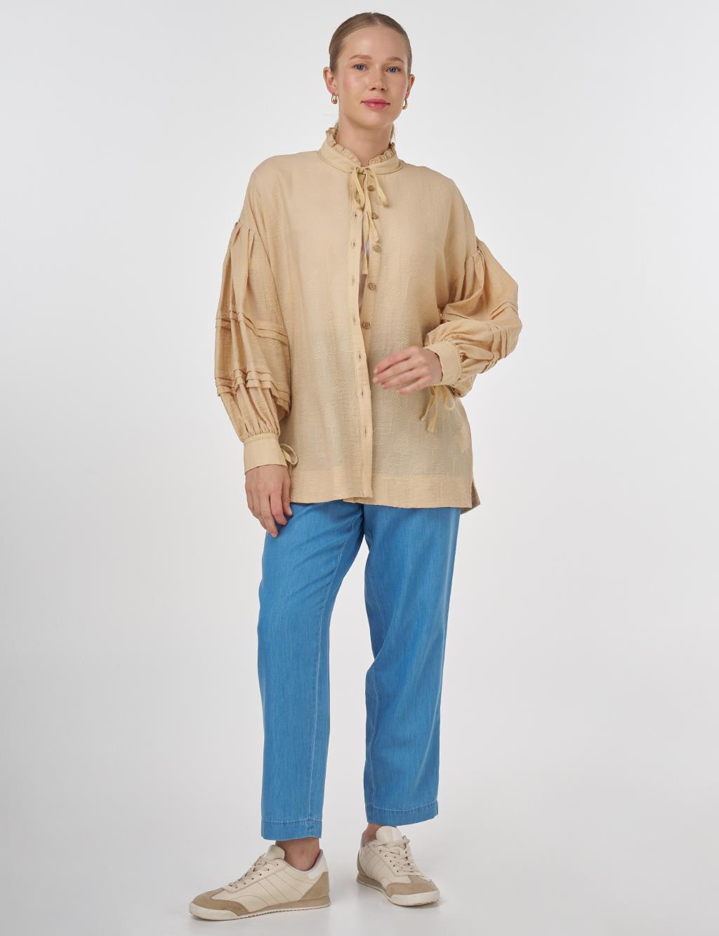 Ribbed Stitch Stand Collar Blouse Beige