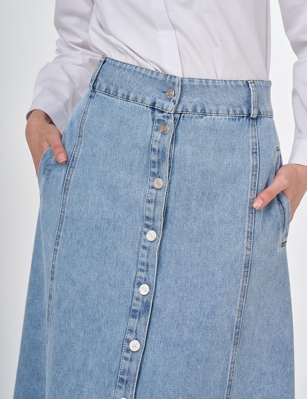 Button-Front Denim Skirt in Towel Washed Finish