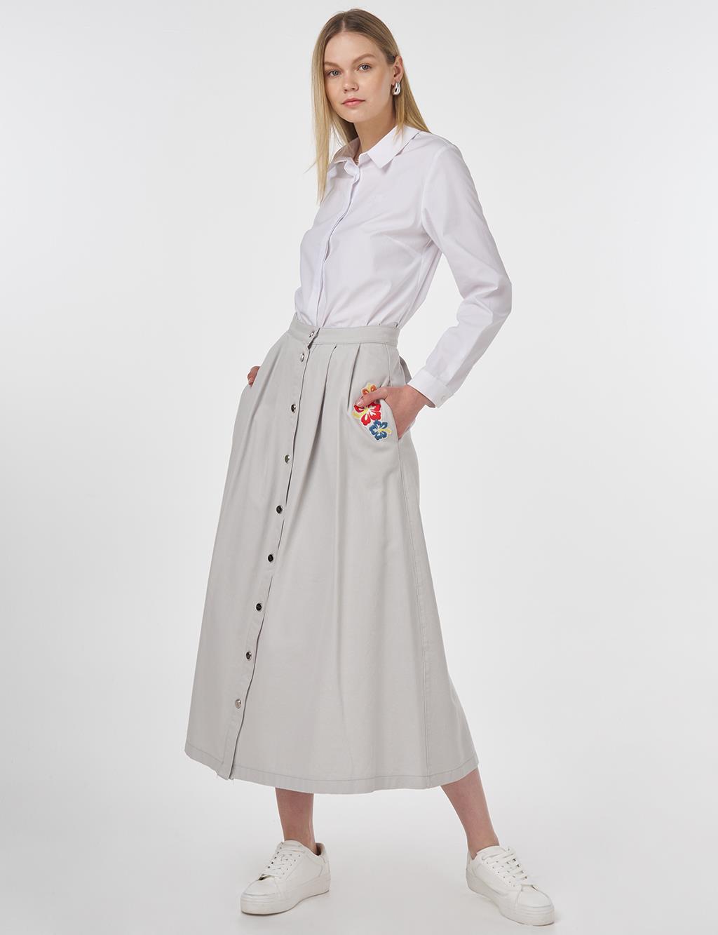 Embroidered Canvas Skirt in Light Gray