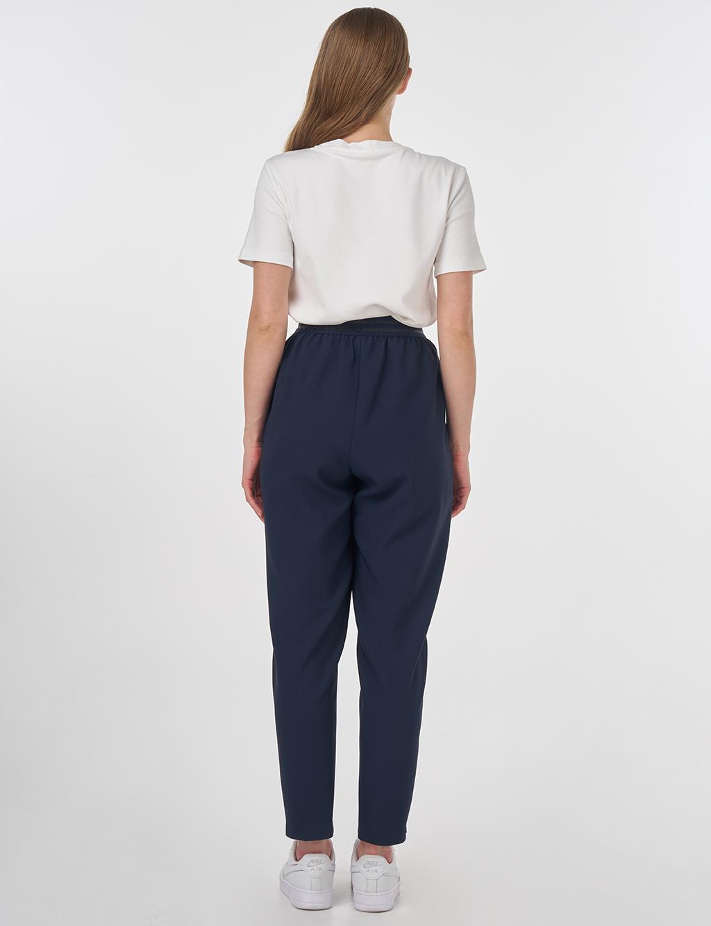 High-Waist Pants with Topstitched Seams – Dark Navy 