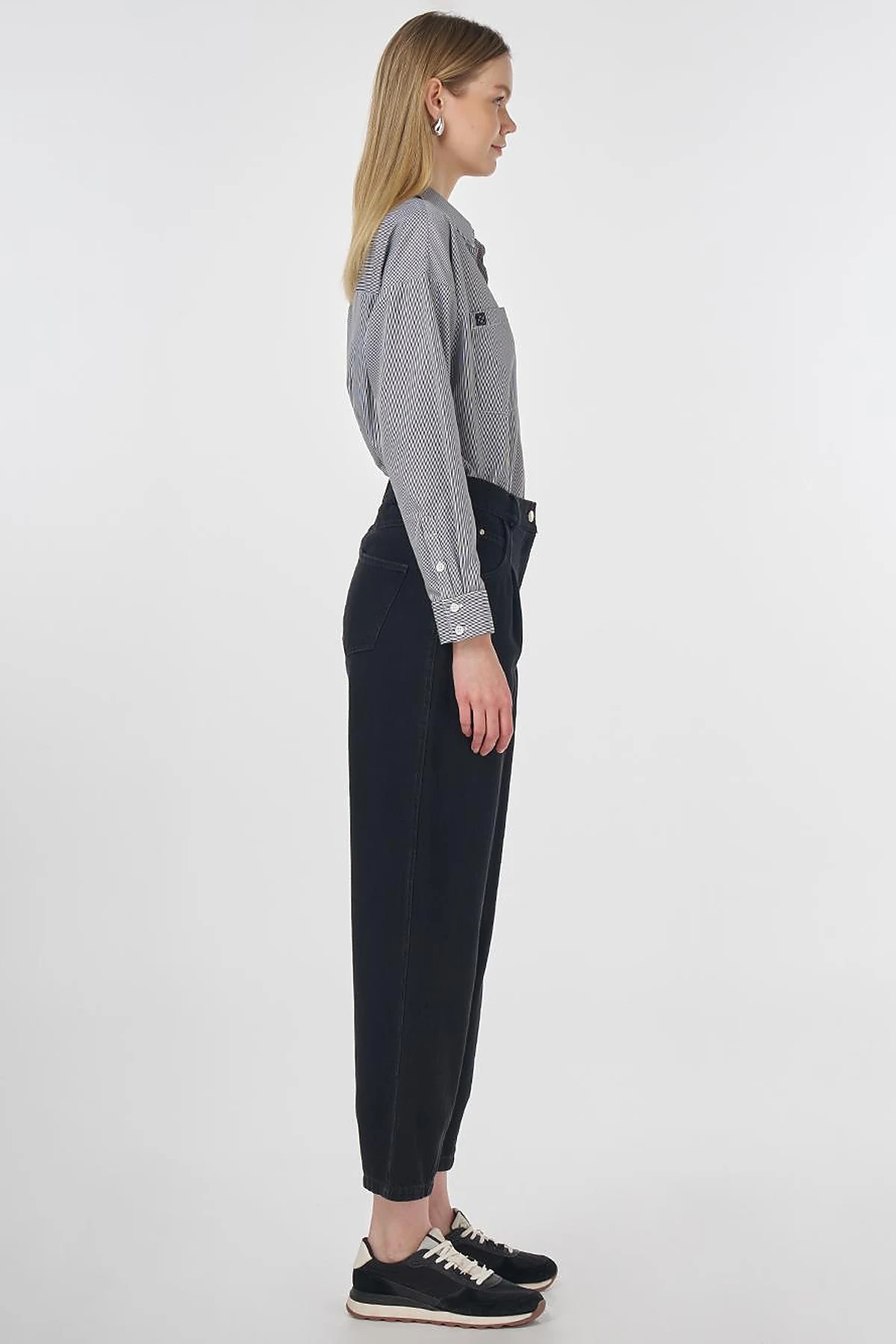  High-Waist Denim Pants Black