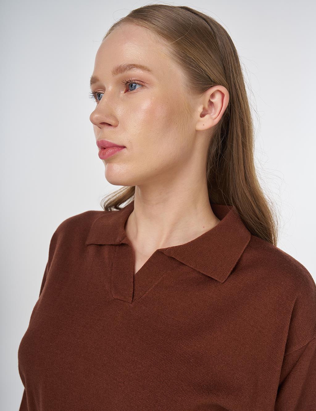 Collared Knit Sweater in Reddish Brown