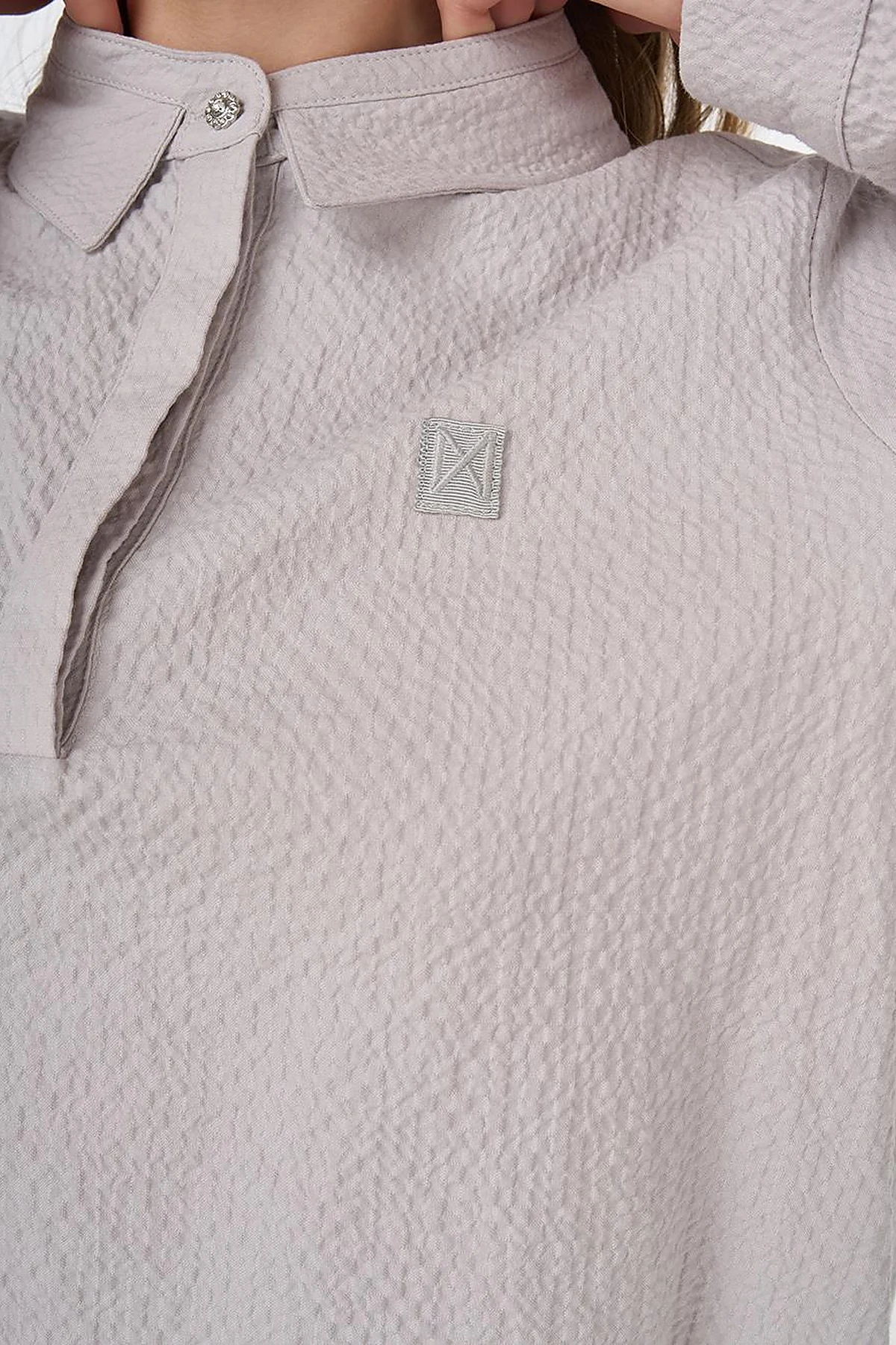 Mandarin Collar Seersucker Blouse Light Grey