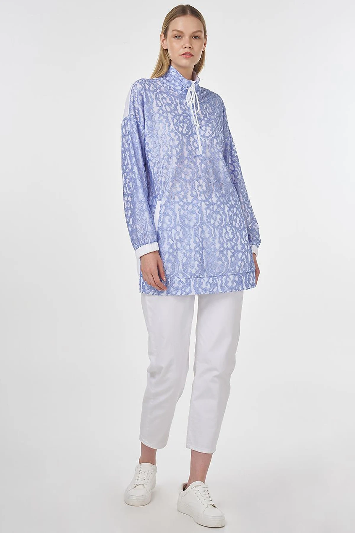 High Neck Lace Sweatshirt Sky Blue